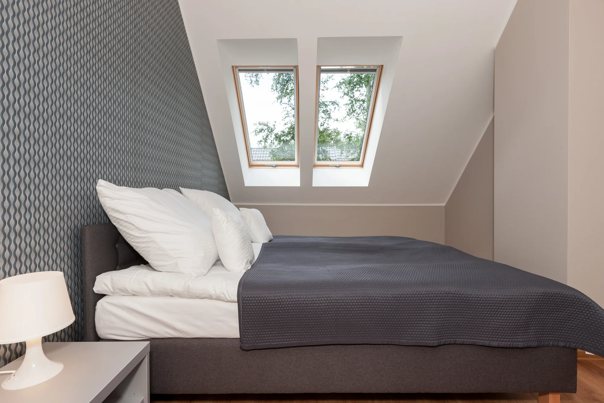 Odpočiňte si u Baltu: moderní apartmán, 10 minut od pláže