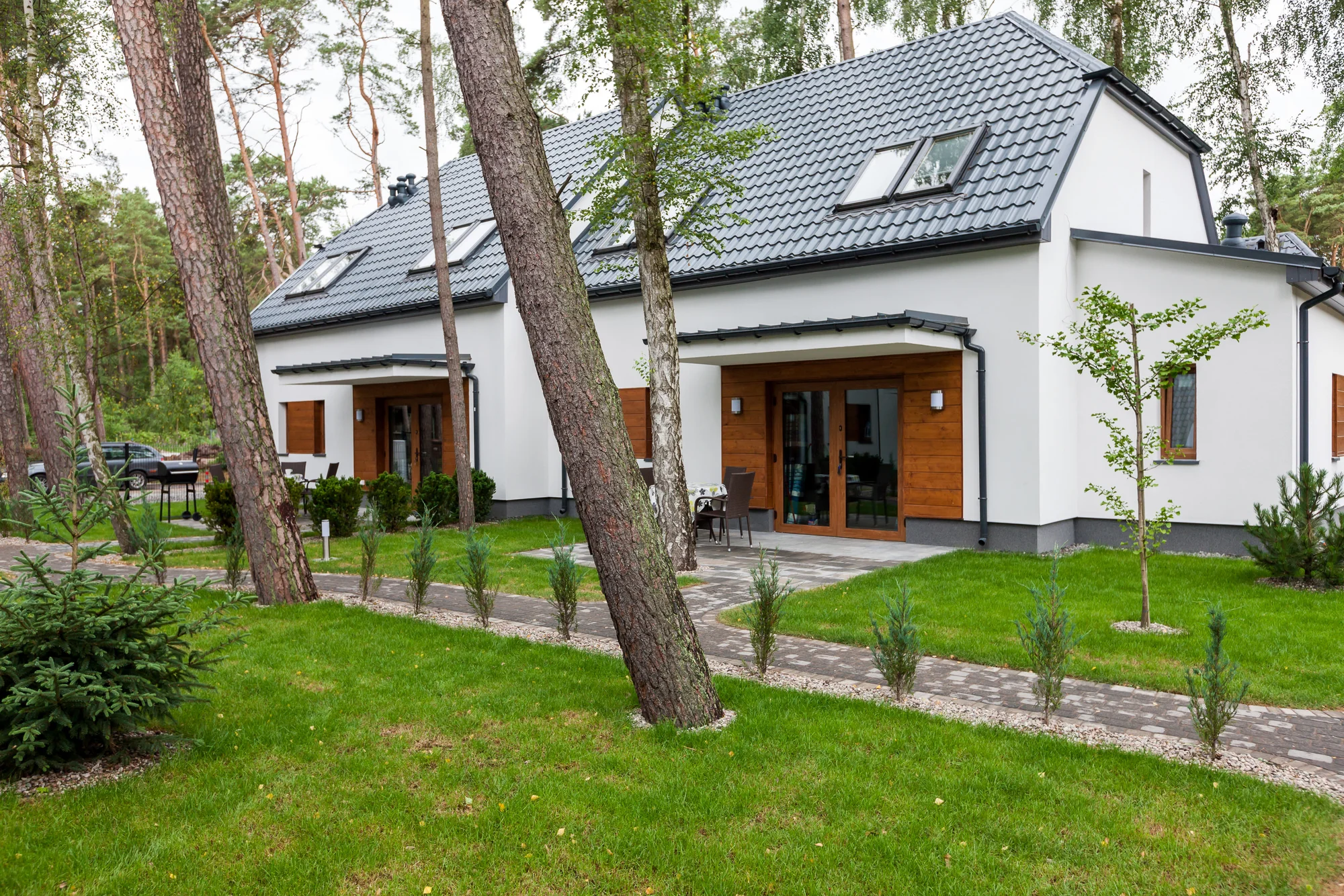 Odpočiňte si u Baltu: moderní apartmán, 10 minut od pláže