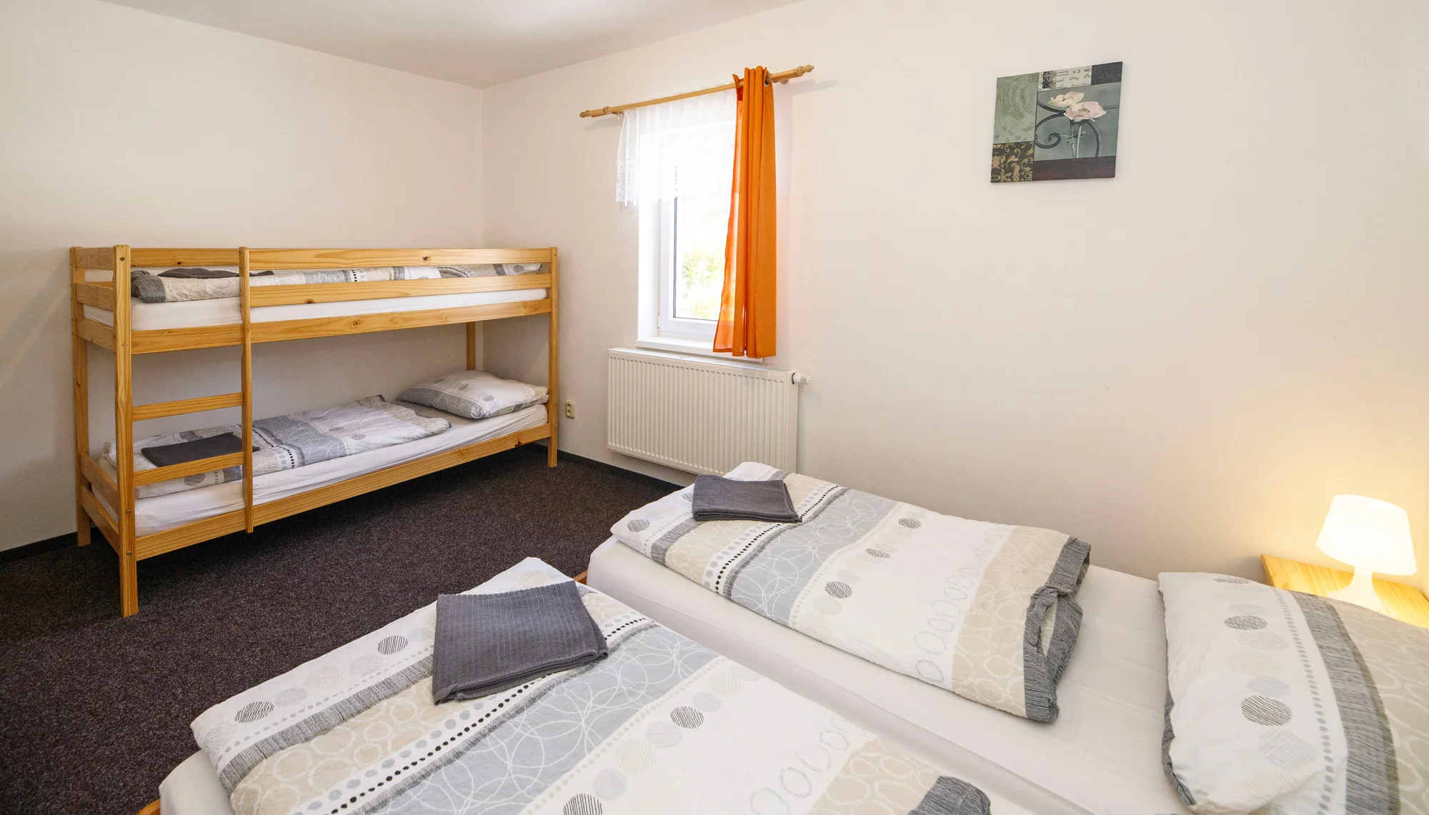 Dovolená u Lipna: bungalov či apartmán se vstupem do wellness