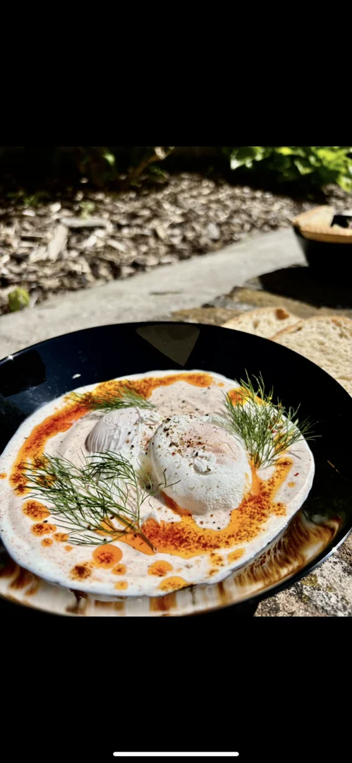 Dopřejte si vymazlený brunch vč. kávy a freshe: vejce, french toast i anglická snídaně, pro 1 či 2 osoby