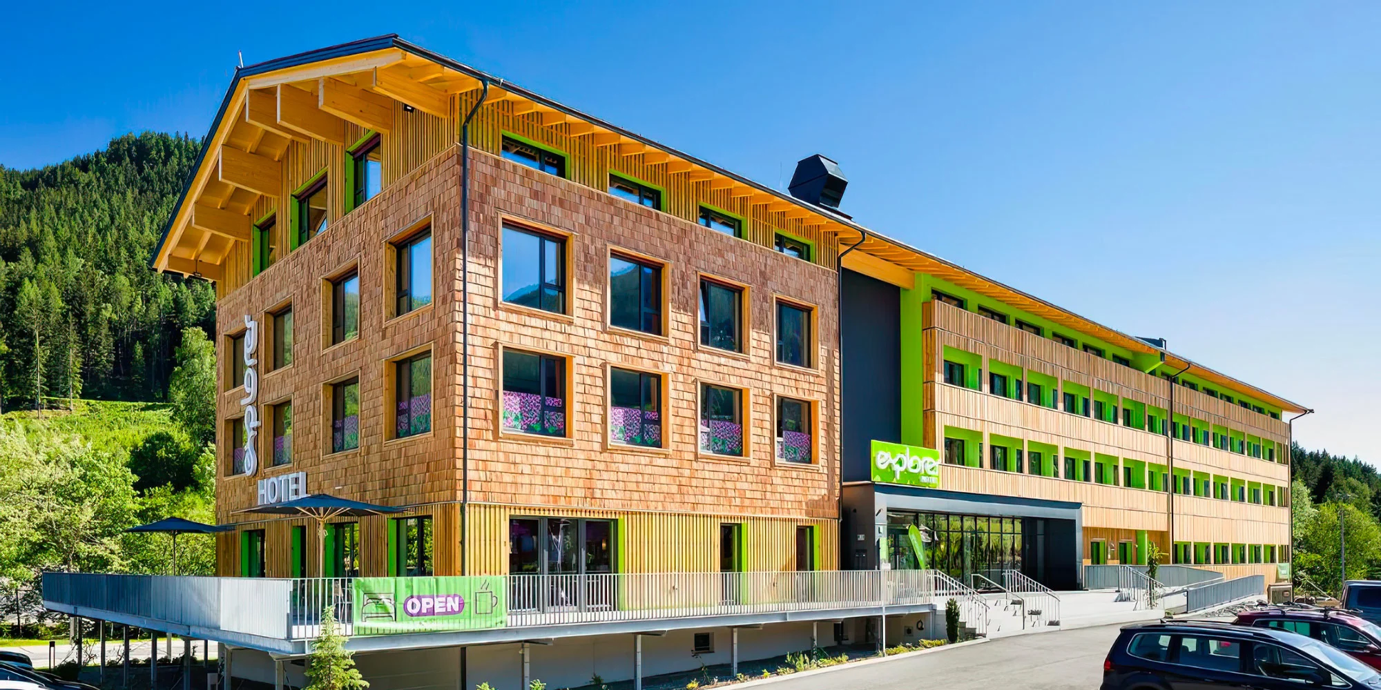 Moderní horský hotel v Korutanech: snídaně a sauny