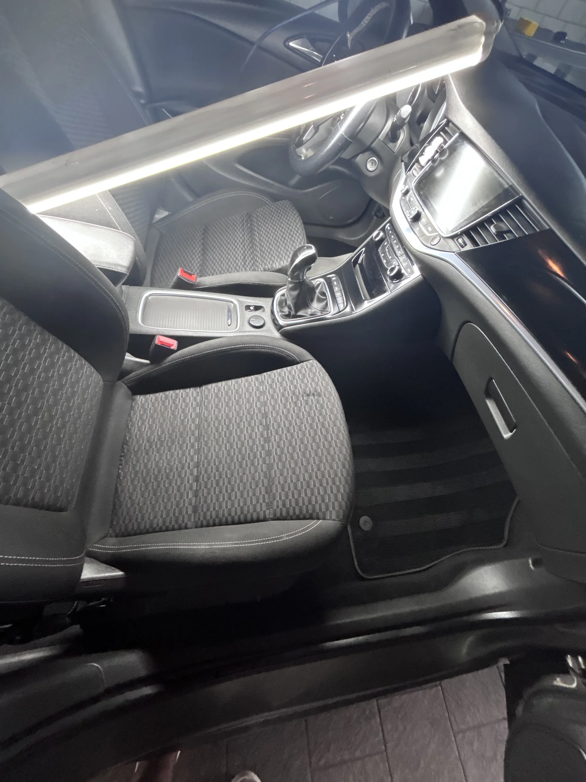 Detailing: čištění interiéru nebo exteriéru či komplet péče o vaše auto