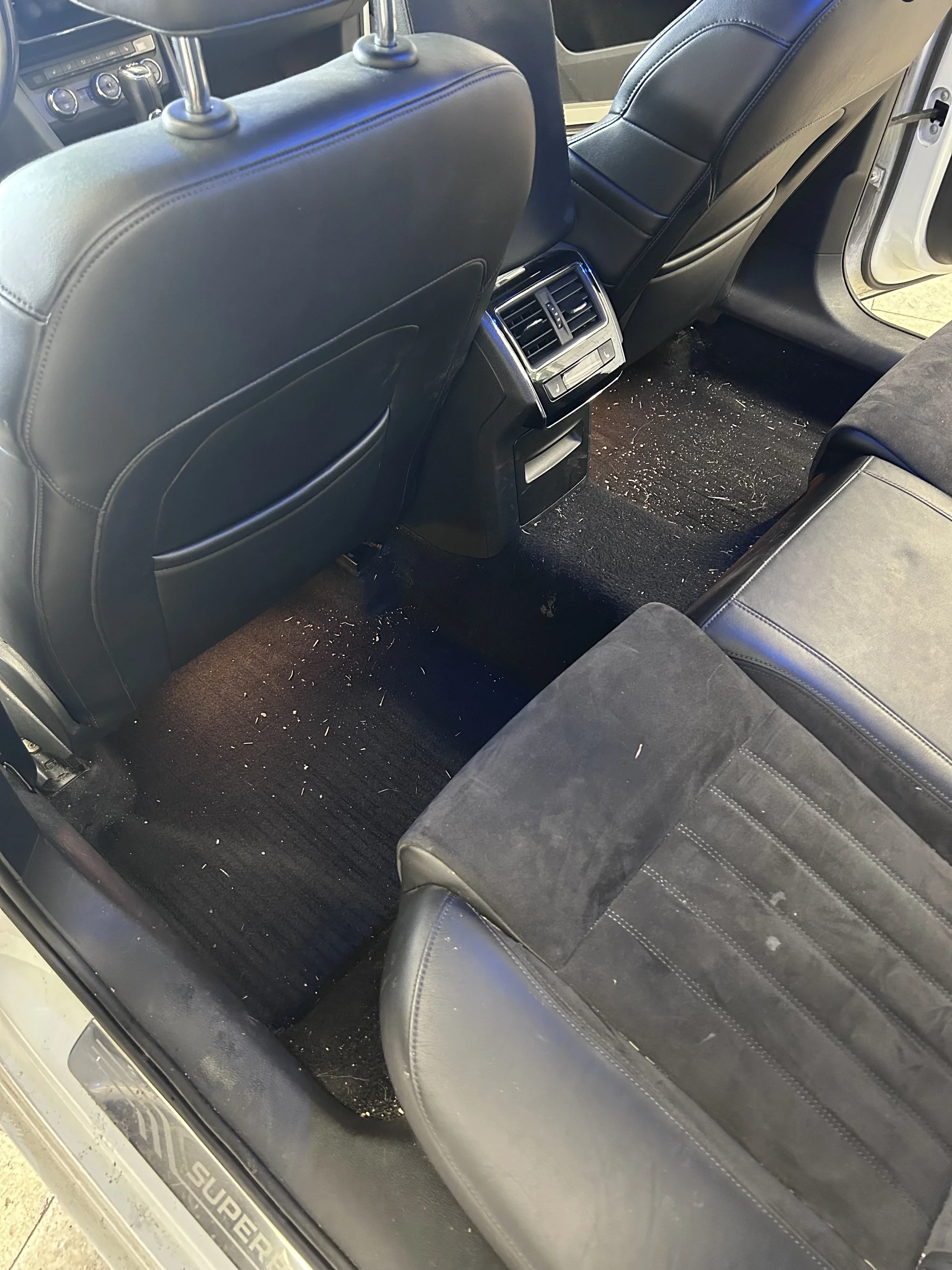 Detailing: čištění interiéru nebo exteriéru či komplet péče o vaše auto