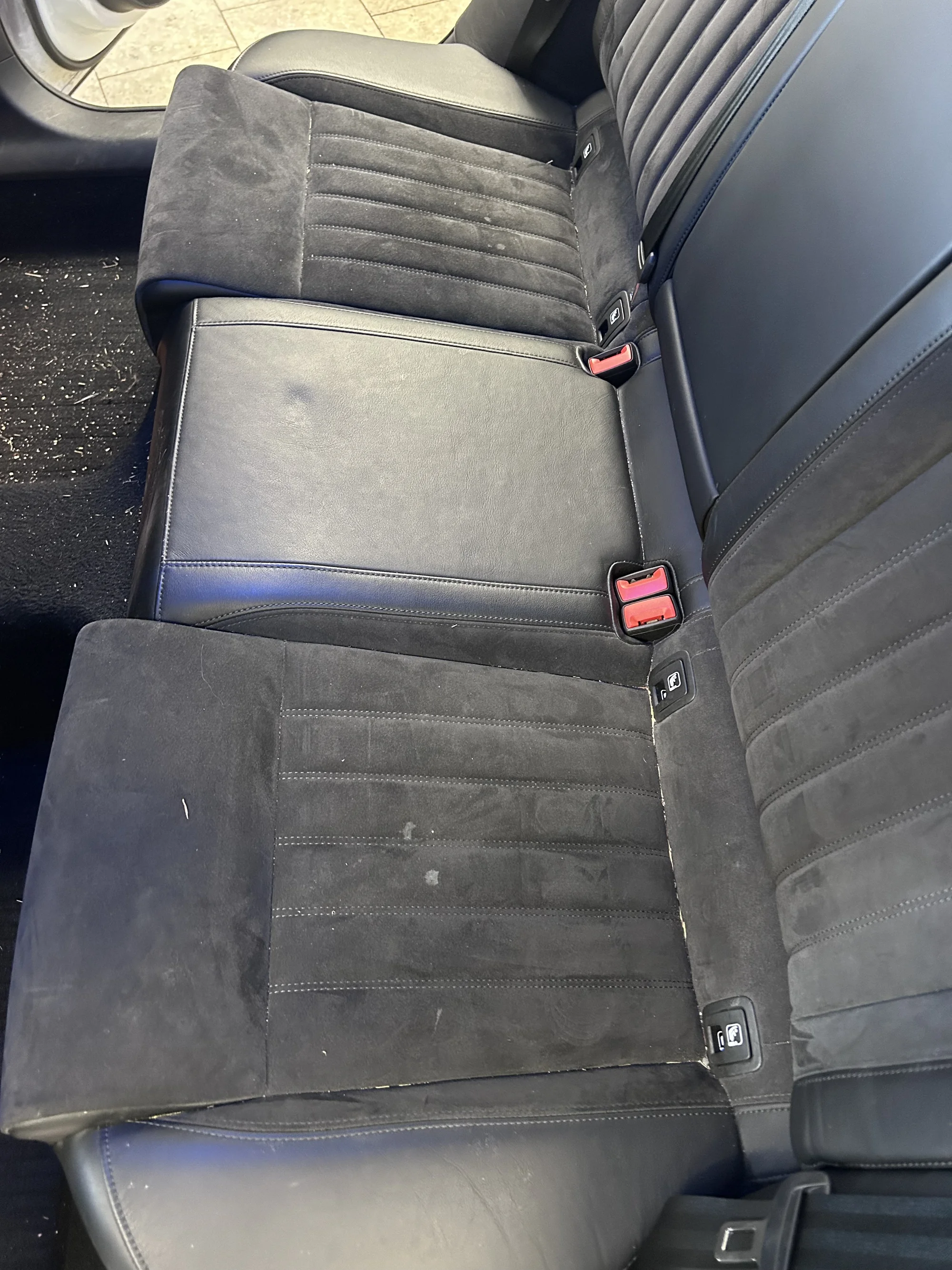 Detailing: čištění interiéru nebo exteriéru či komplet péče o vaše auto