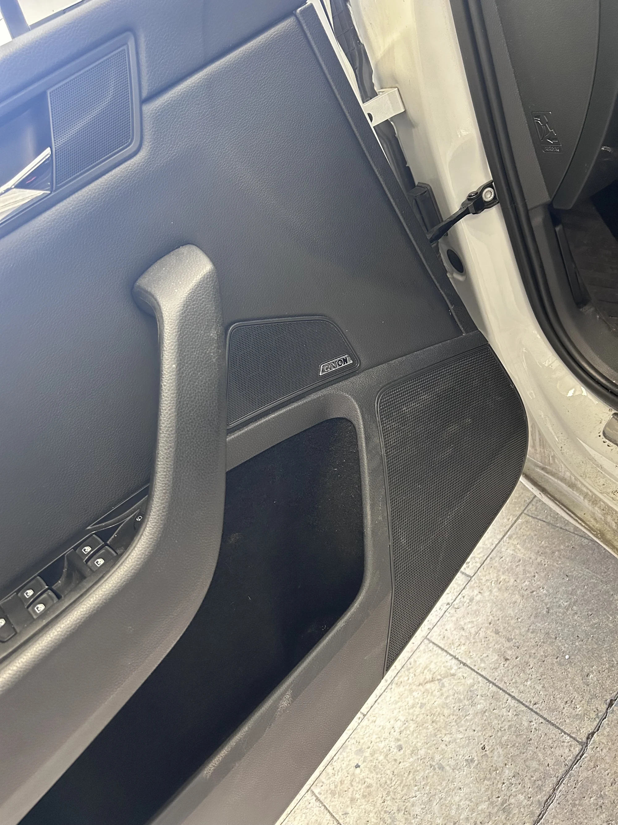 Detailing: čištění interiéru nebo exteriéru či komplet péče o vaše auto