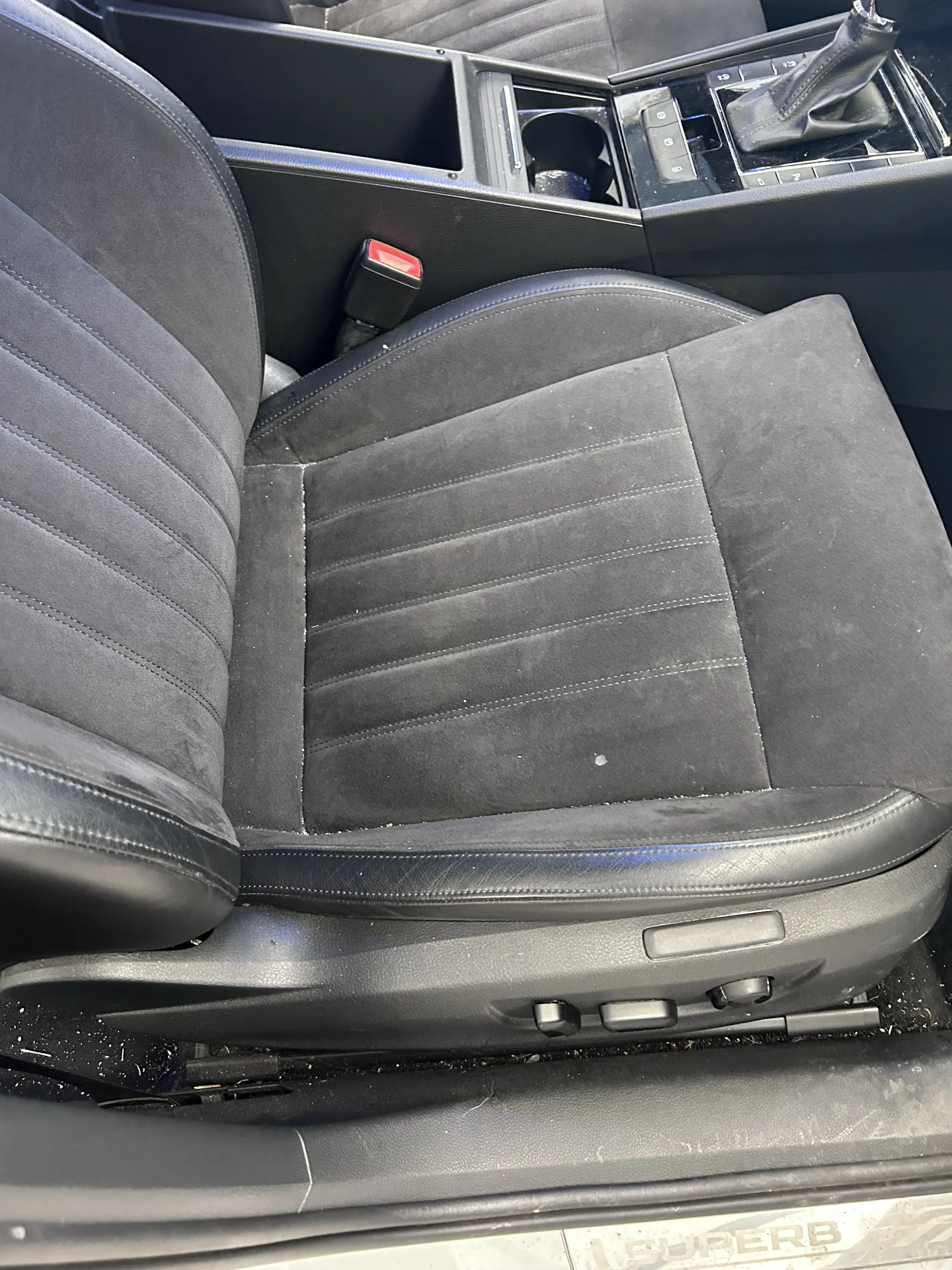 Detailing: čištění interiéru nebo exteriéru či komplet péče o vaše auto