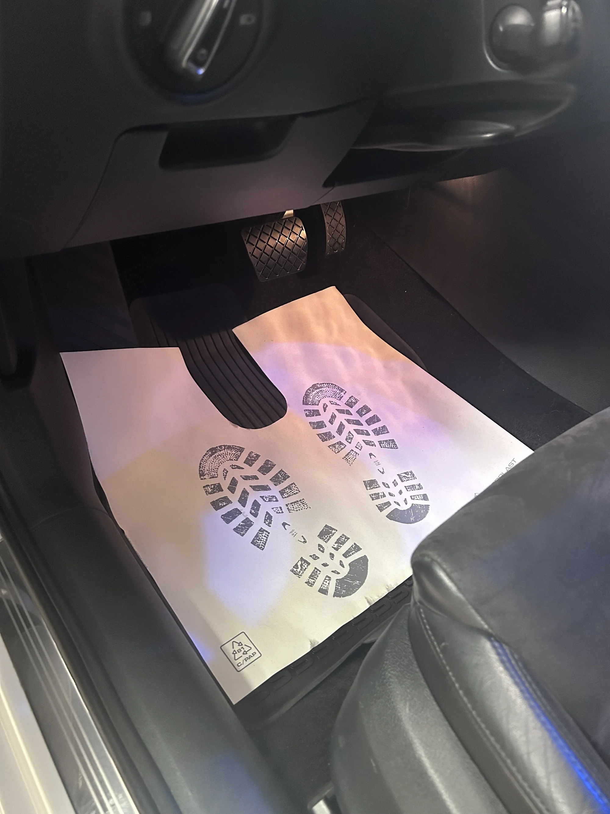 Detailing: čištění interiéru nebo exteriéru či komplet péče o vaše auto