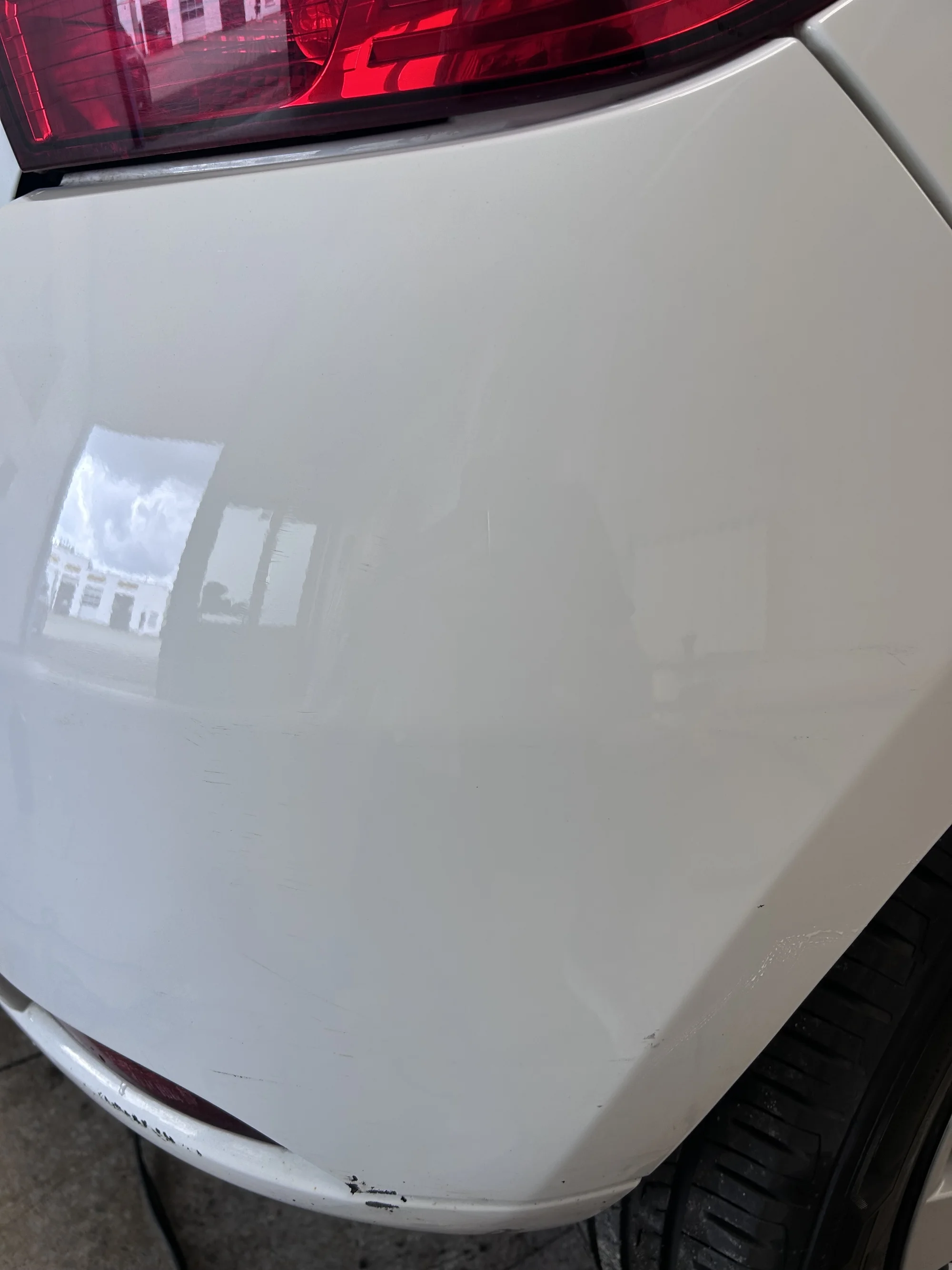 Detailing: čištění interiéru nebo exteriéru či komplet péče o vaše auto