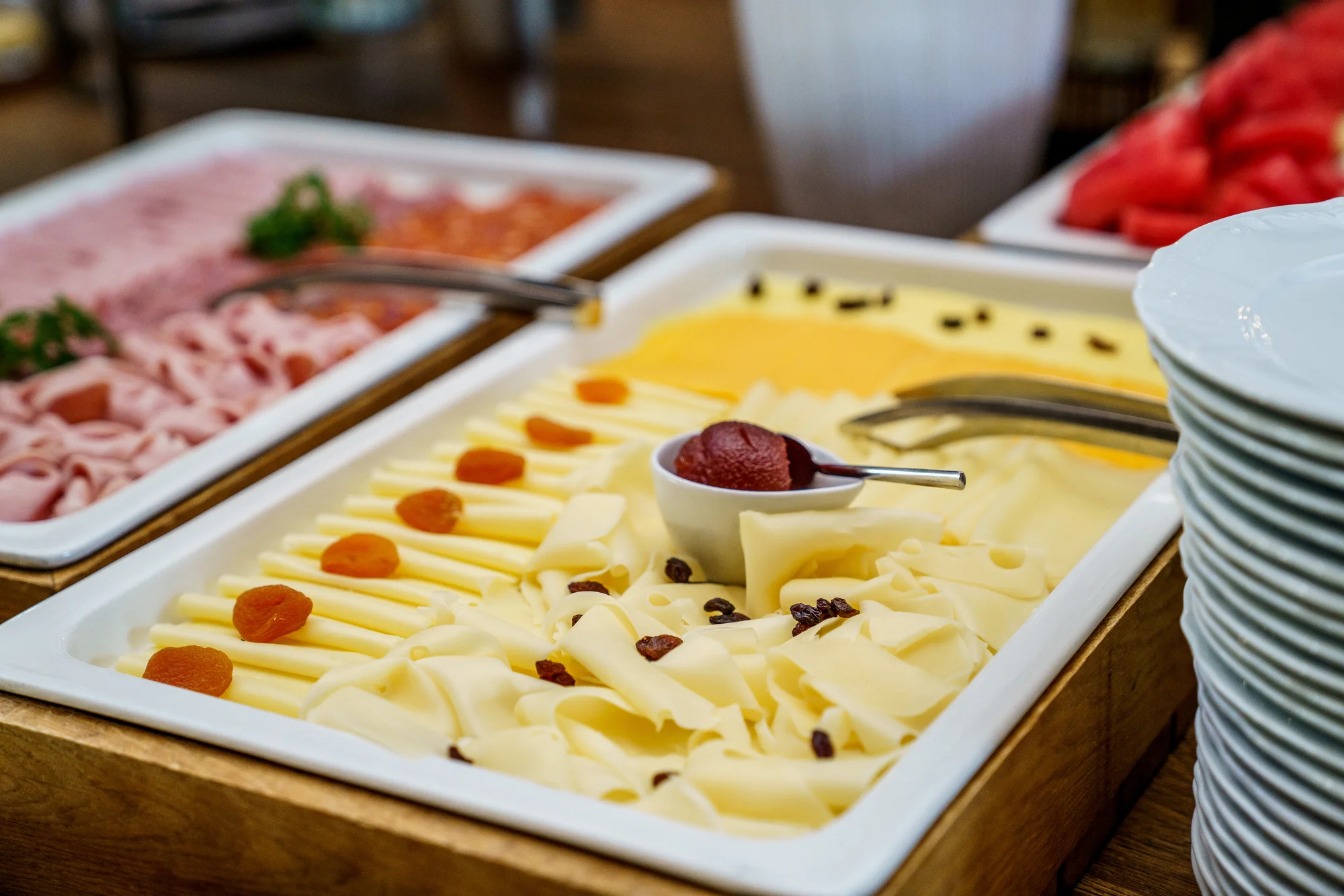 Zámecký hotel 15 km od Prahy: luxusní pokoje, snídaně i večeře a vstupenky na výstavy