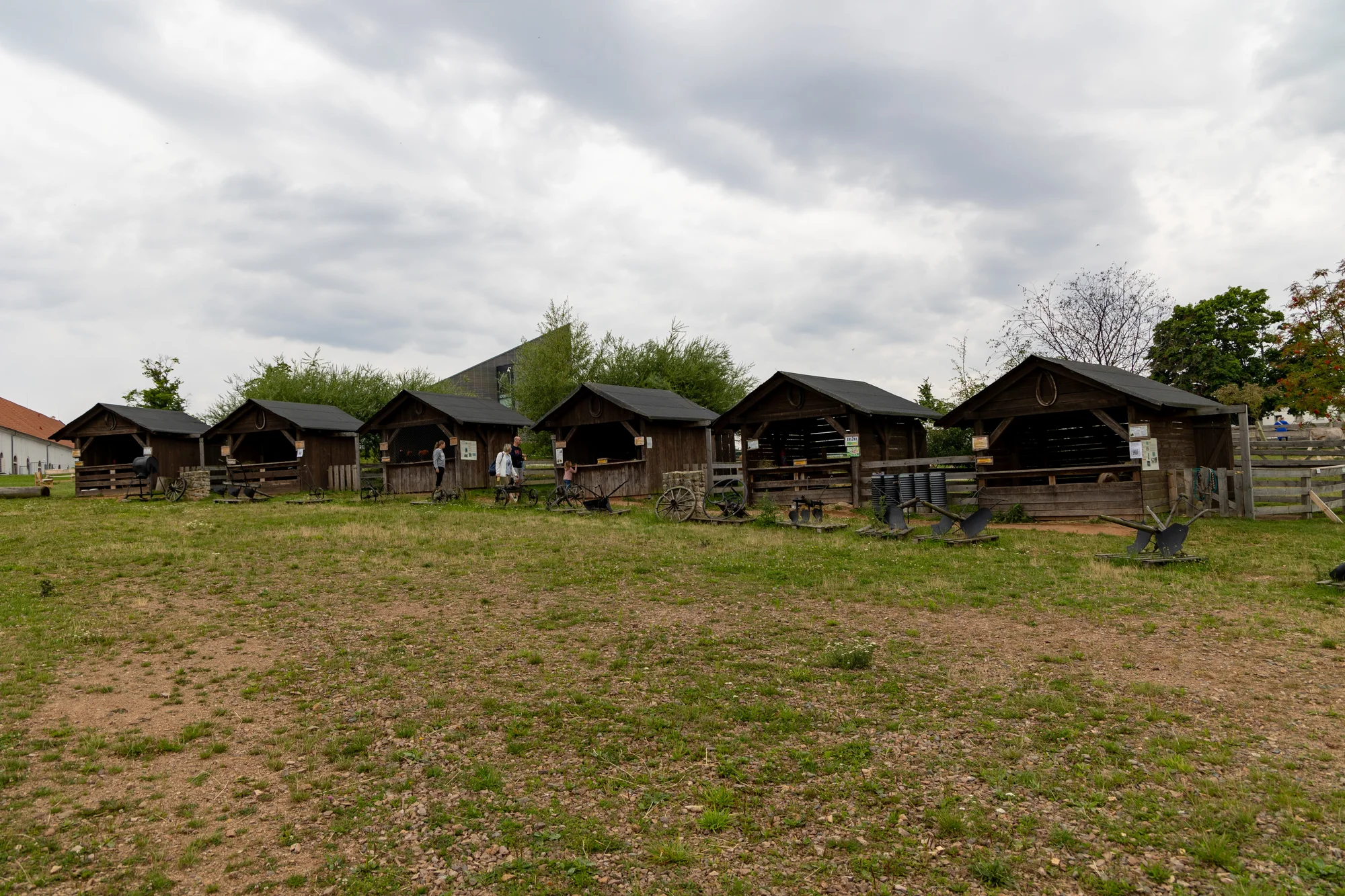 Vstupné do Centra Eden: projděte si historickou lékárnu, Horáckou vesnici i Pyramidu, pro jednotlivce či rodinu