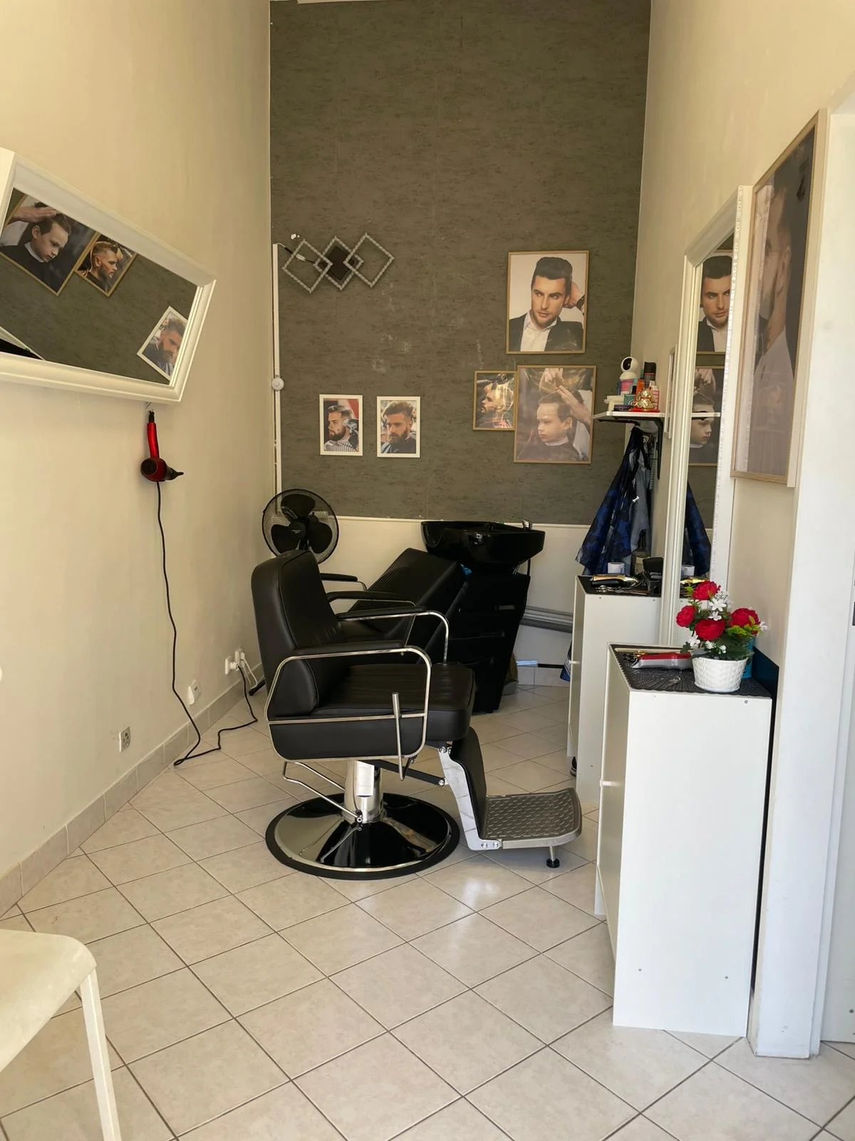 Klasický pánský střih i úprava vousů v barbershopu na Zbraslavi