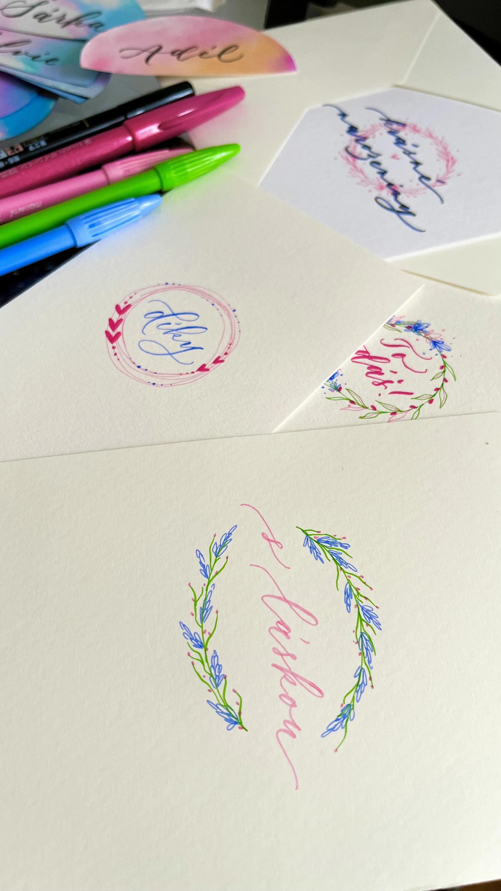 Krasopsaní od A do Z: workshop moderní kaligrafie a květinových ilustrací pro 1 až 2 osoby