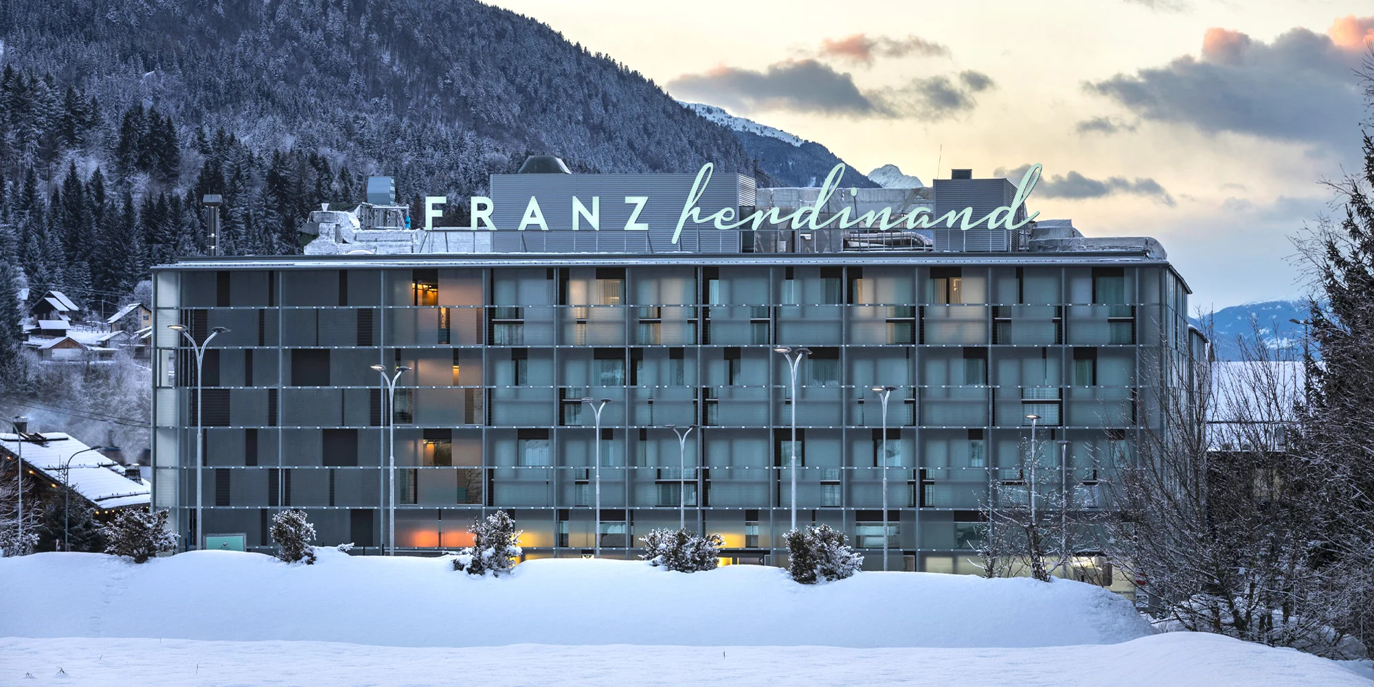 Korutany: 4* hotel s polopenzí a neomezeným wellness
