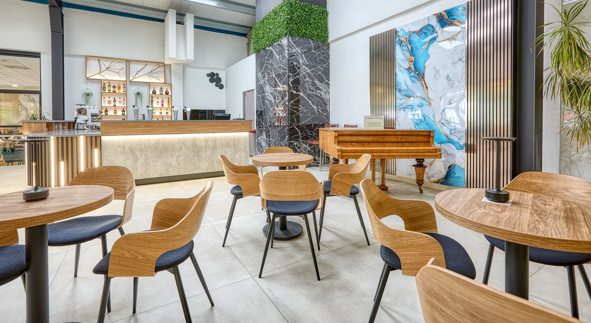 Pobyt v maďarské Šoproni: krásný hotel 15 minut od centra, jídlo, wellness i vstupy na koupaliště a slevy