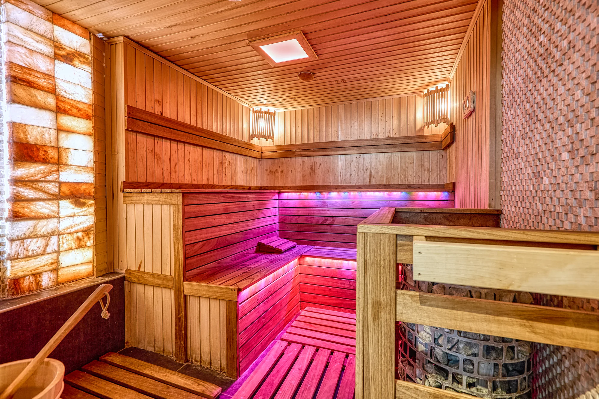 Pobyt v maďarské Šoproni: krásný hotel 15 minut od centra, jídlo, wellness i vstupy na koupaliště a slevy