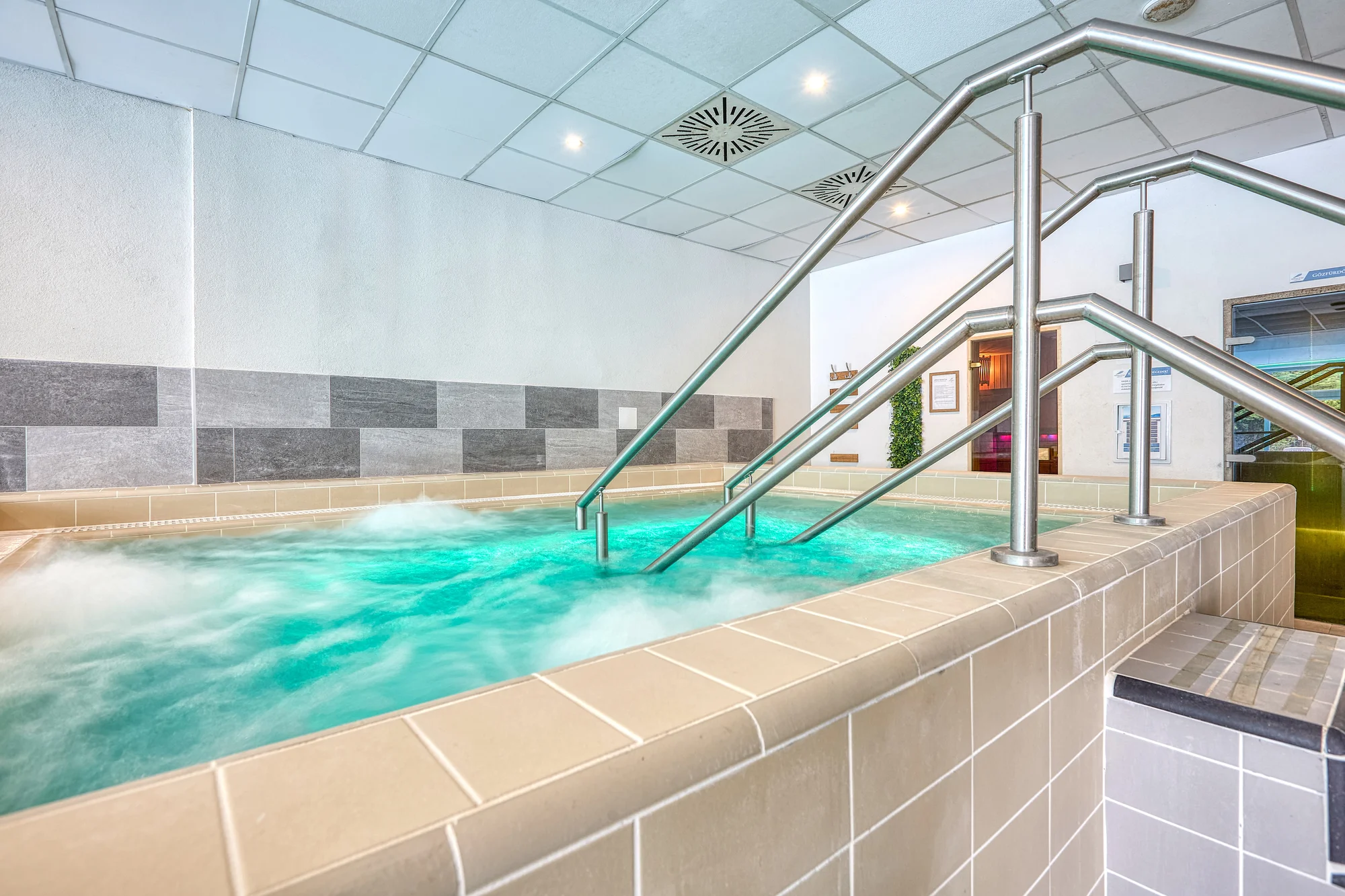 Pobyt v maďarské Šoproni: krásný hotel 15 minut od centra, jídlo, wellness i vstupy na koupaliště a slevy