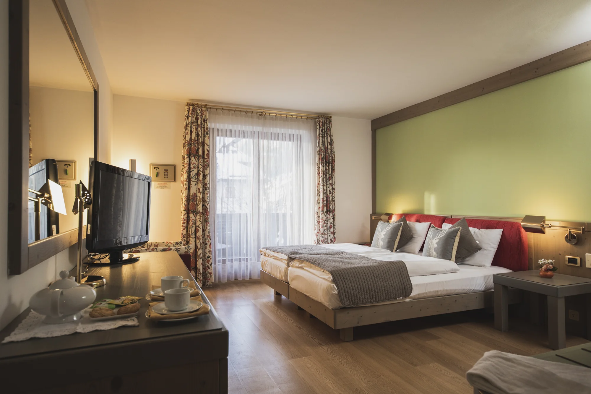 Val di Fassa: 4* hotel jen 100 m od sjezdovky, bohatá polopenze, first minute sleva