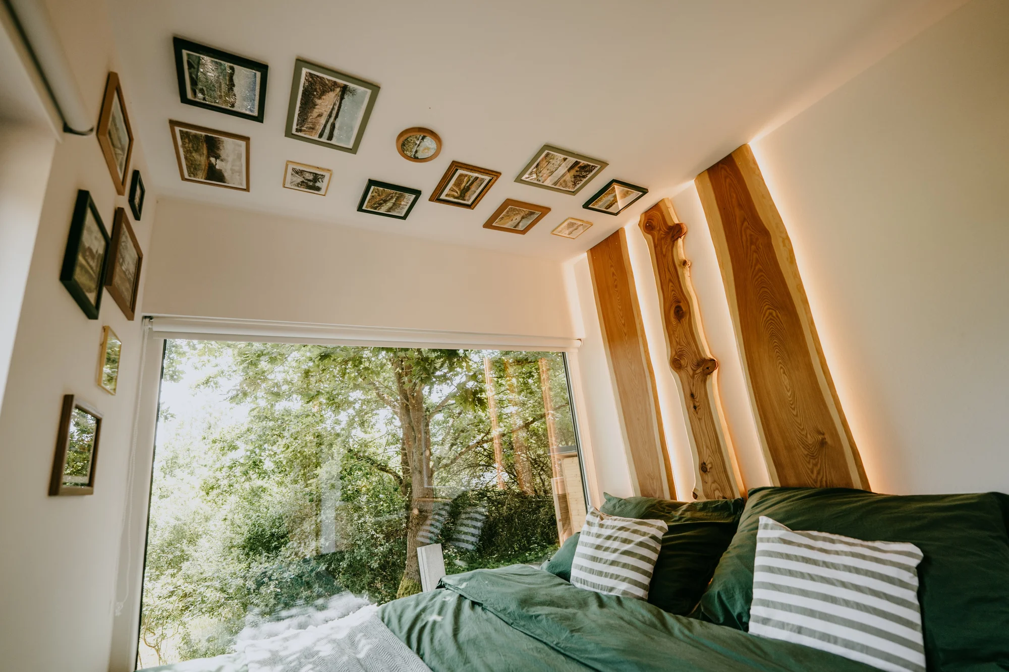 Vybavený tiny house na kraji Šumavy pro dvě osoby s venkovním posezením