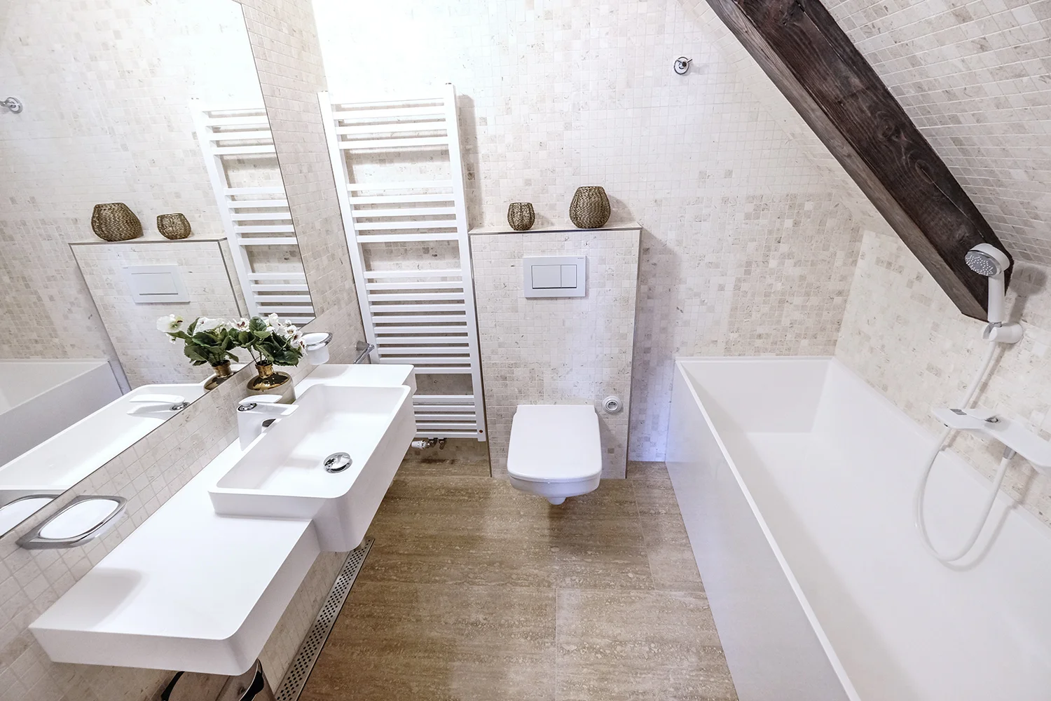 Luxus s nádechem historie: hotel v centru Českého Krumlova se snídaní i wellness