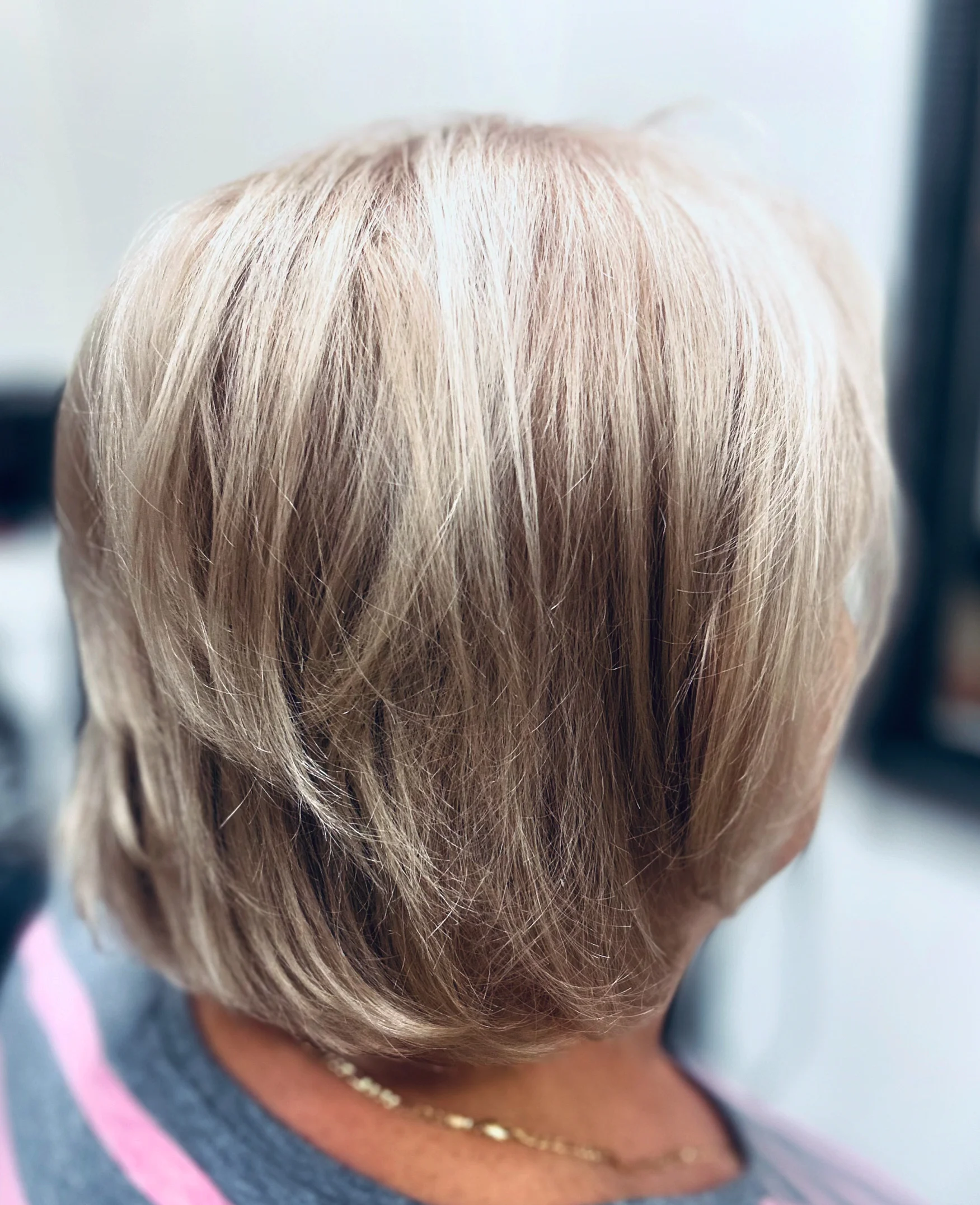 Kadeřnické balíčky pro ženy: střih, barvení, melír i balayage