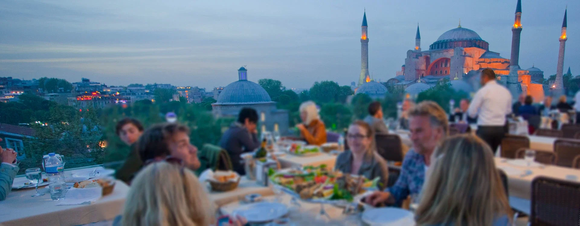 Vydejte se poznávat kouzla Istanbulu: zájezd vč. letenek, ubytování a detailního itineráře