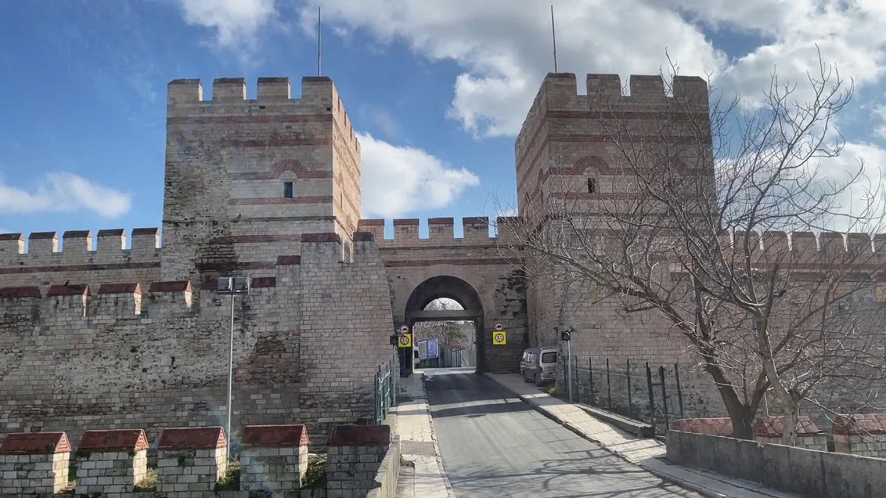 Vydejte se poznávat kouzla Istanbulu: zájezd vč. letenek, ubytování a detailního itineráře