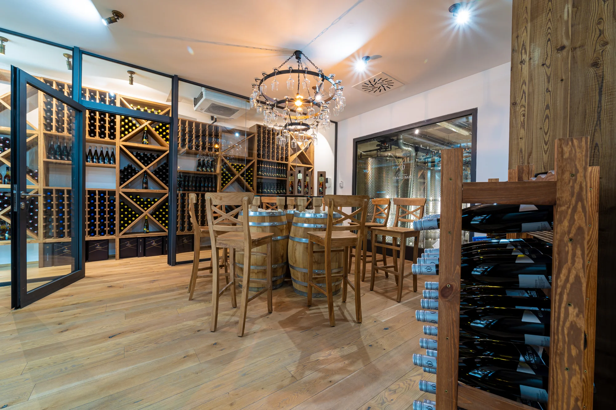 Vinařský unikát na Tokaji: jedinečné ubytování v Chateau Grand Bari se snídaní i degustací