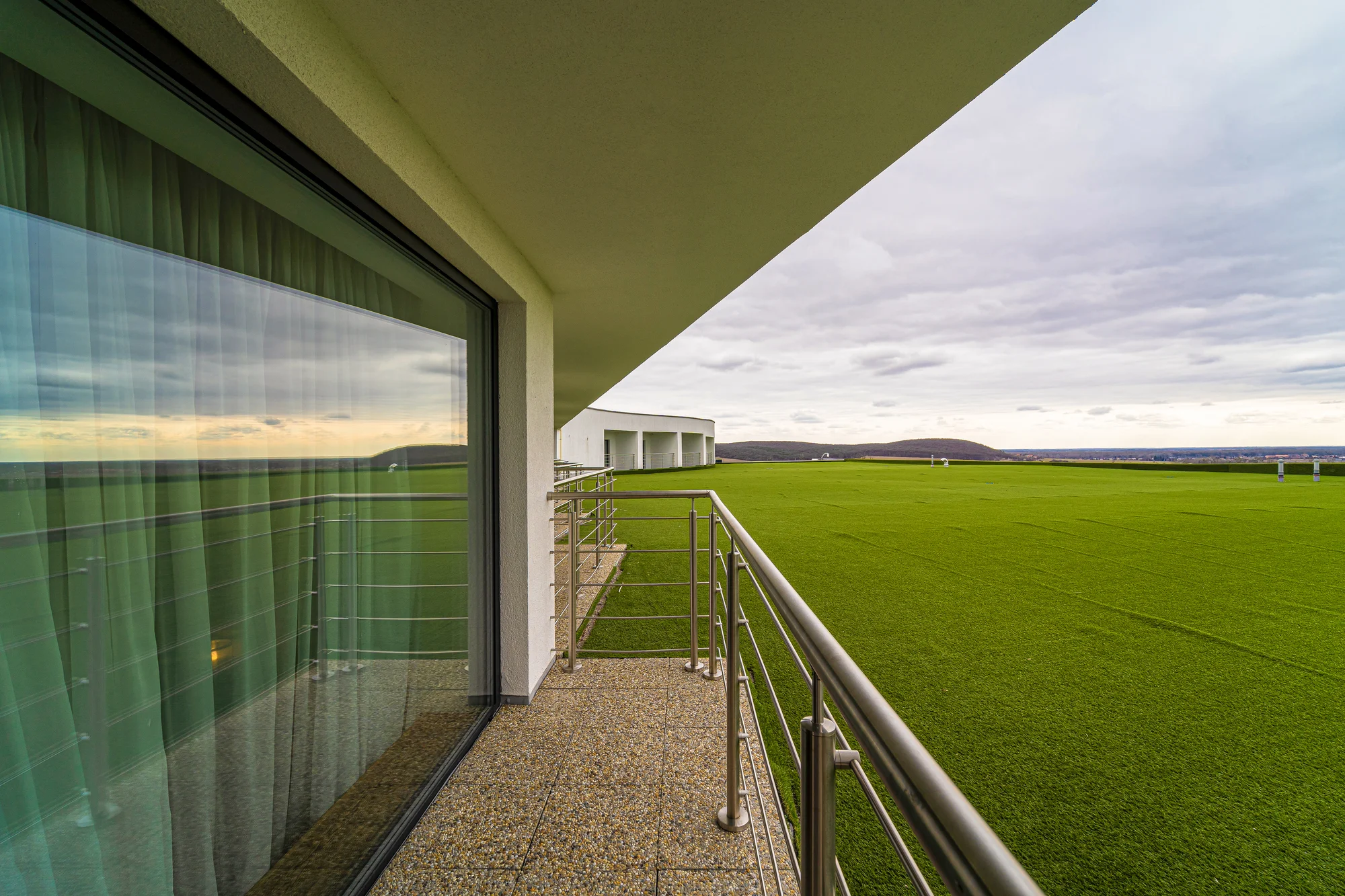 Vinařský unikát na Tokaji: jedinečné ubytování v Chateau Grand Bari se snídaní i degustací