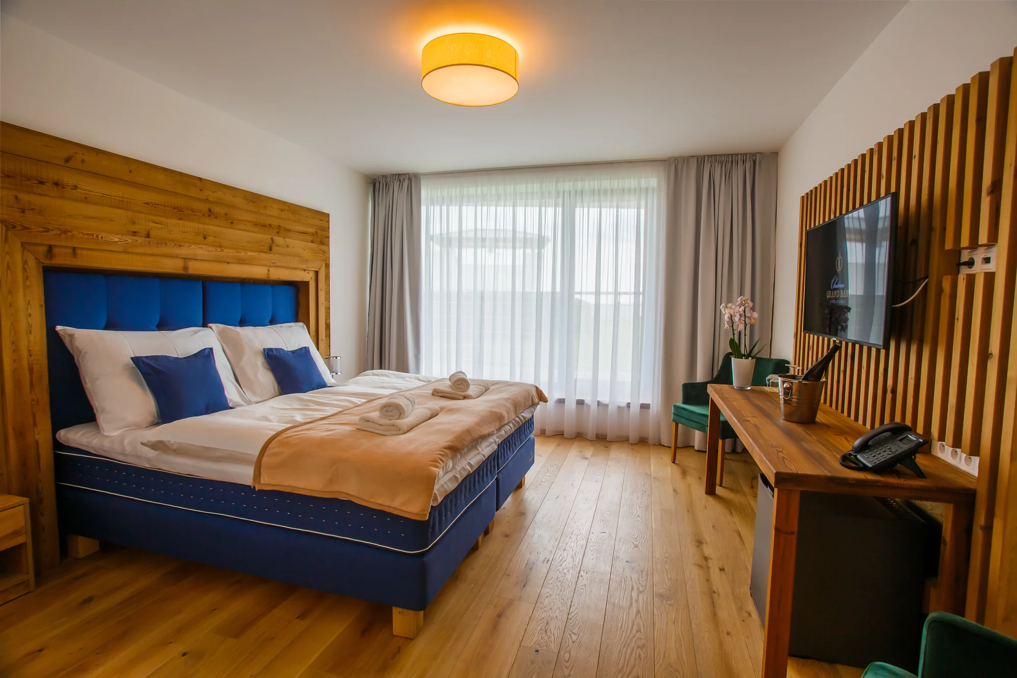 Vinařský unikát na Tokaji: jedinečné ubytování v Chateau Grand Bari se snídaní i degustací