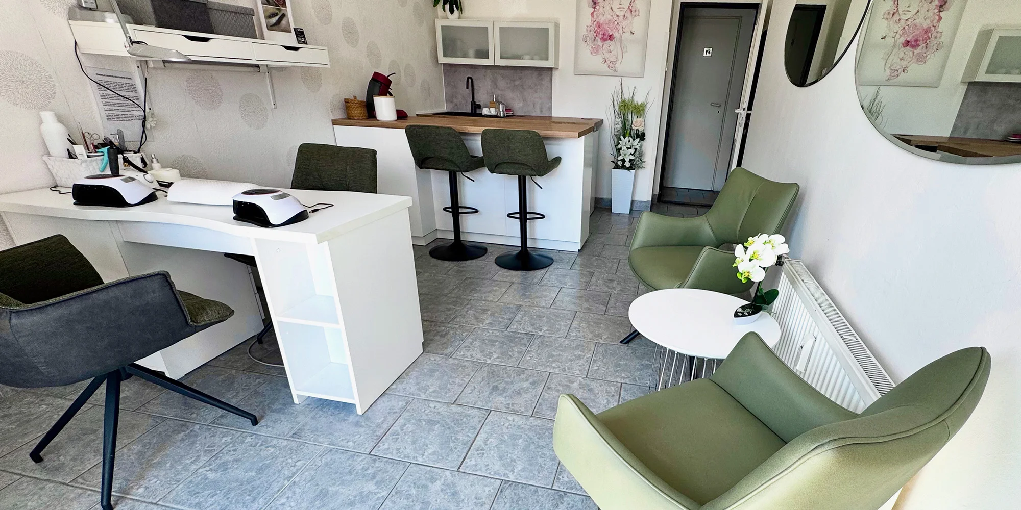 Základní, kompletní či luxusní čištění pleti, hydratace i kolagenové nitě