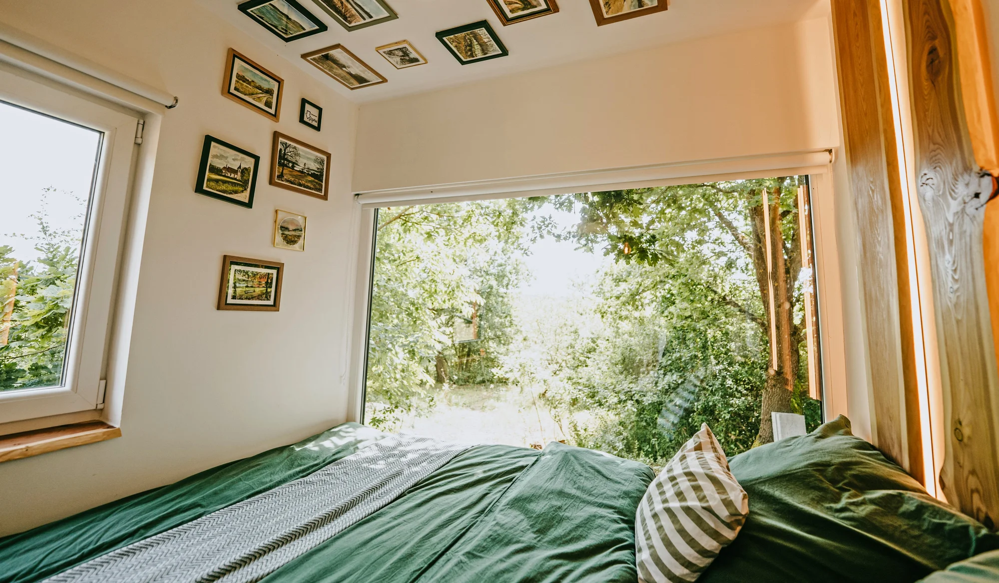 Vybavený tiny house na kraji Šumavy pro dvě osoby s venkovním posezením