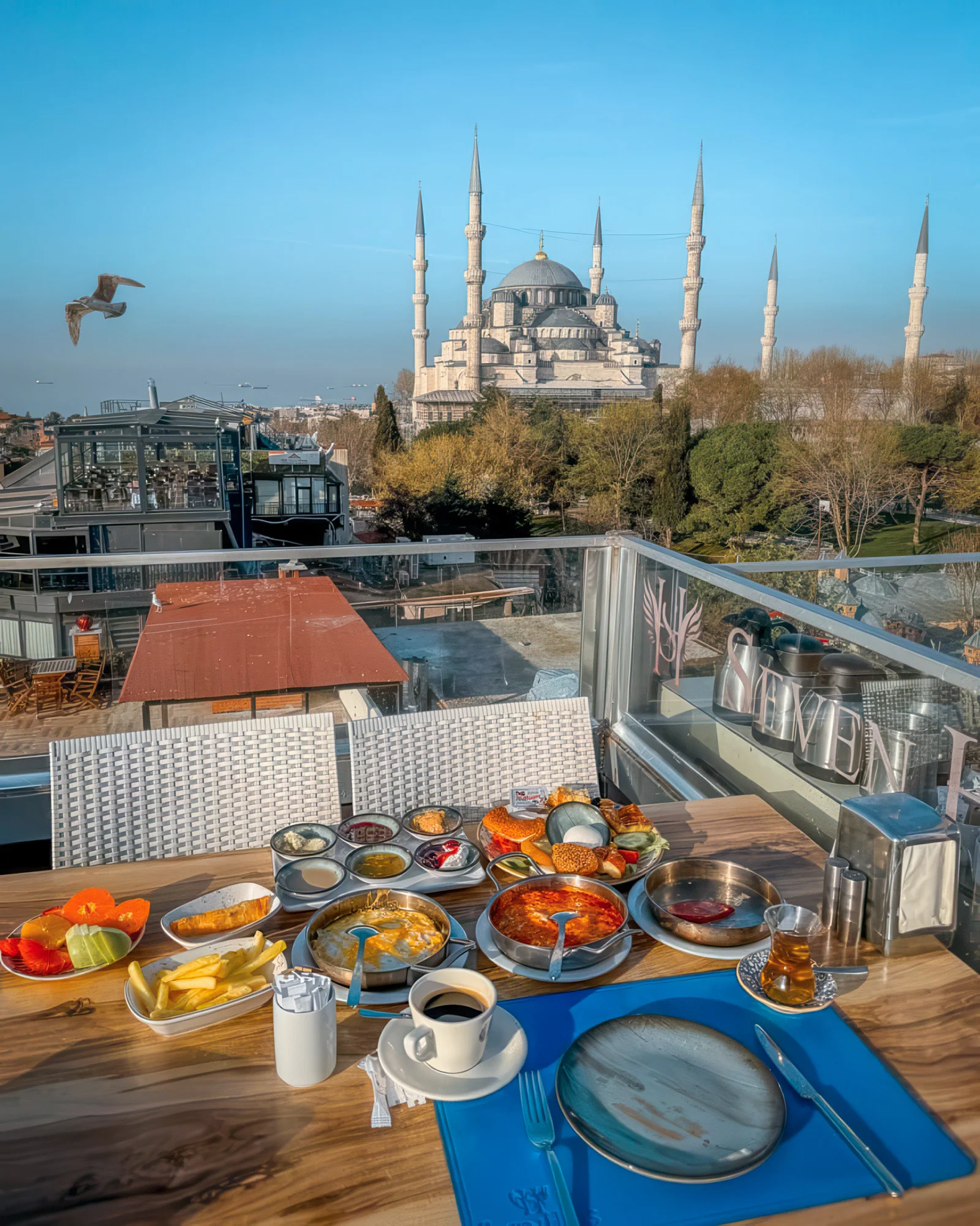 Vydejte se poznávat kouzla Istanbulu: zájezd vč. letenek, ubytování a detailního itineráře
