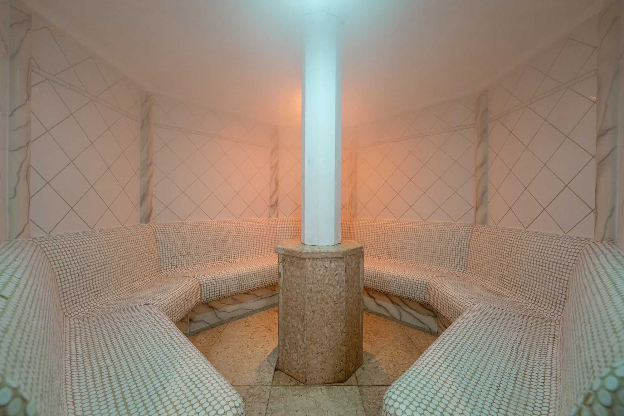 Zažijte zimní pohádku: 3* hotel v Dolomitech s polopenzí, 1,5 km od lanovky