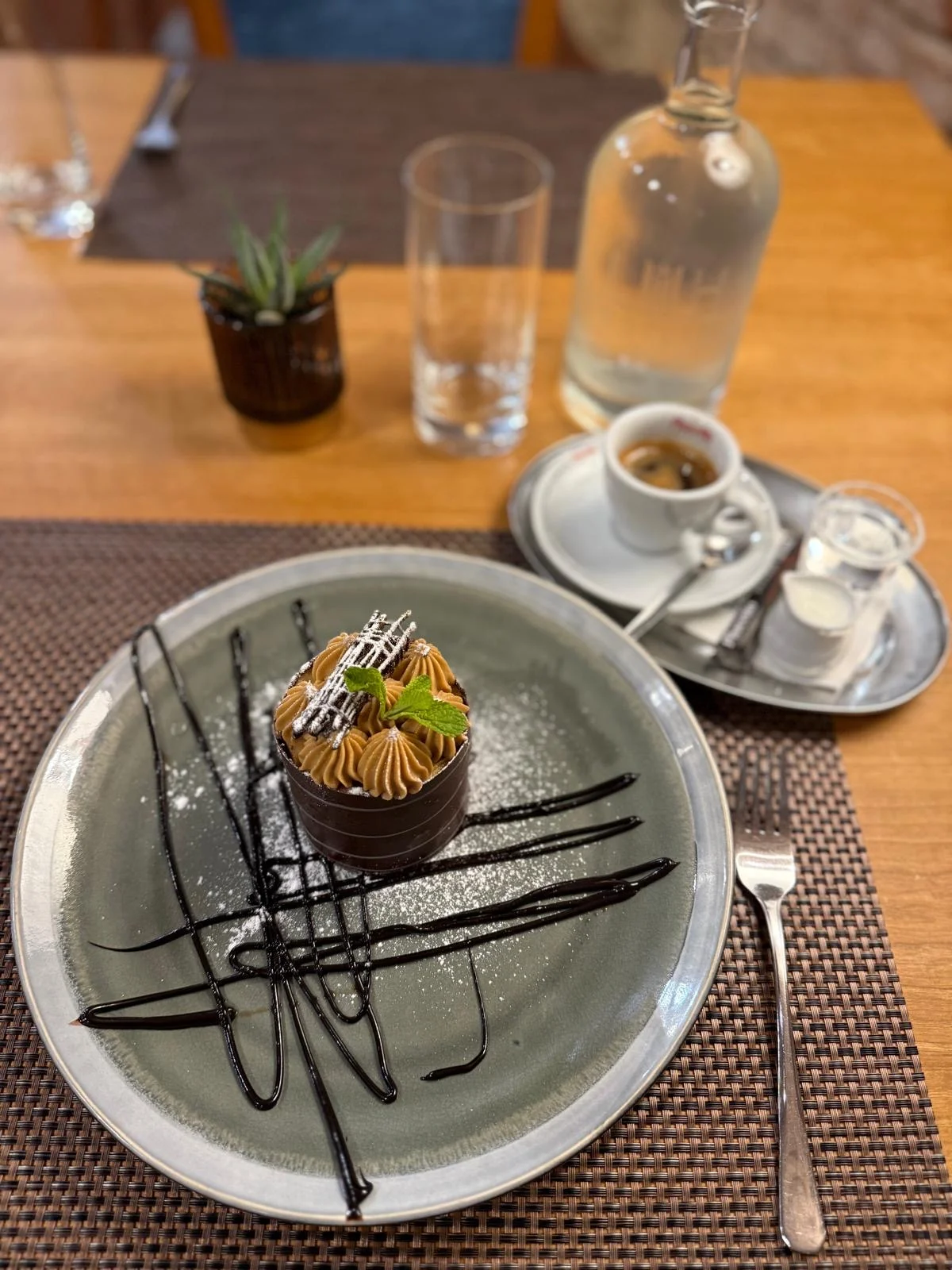 Čtyřchodové menu s vínem v restauraci La Cave pro 1 či 2 osoby