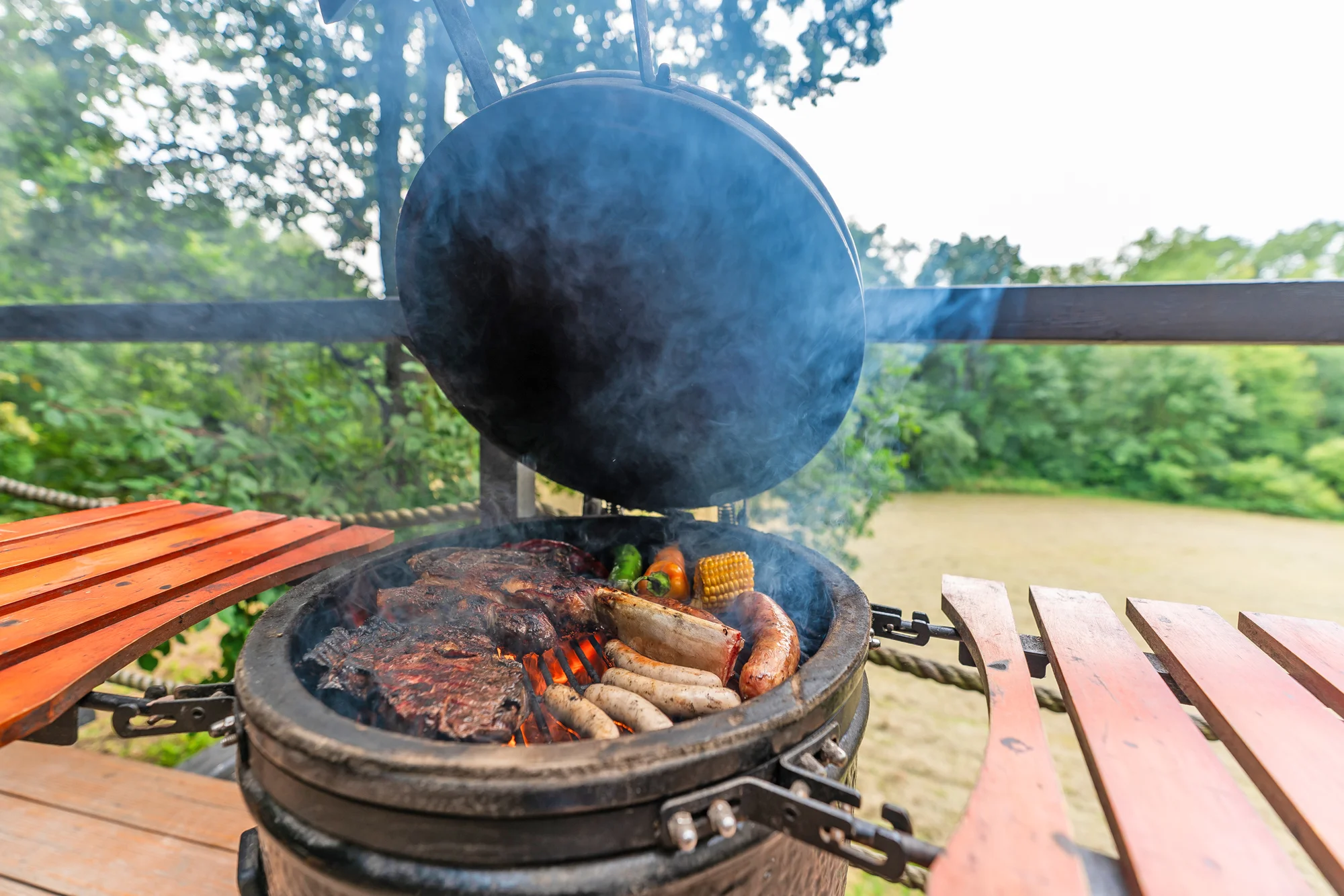 Pobyt v malebné wellness chatě u lesa: sauna, vířivka i zapůjčení lodičky