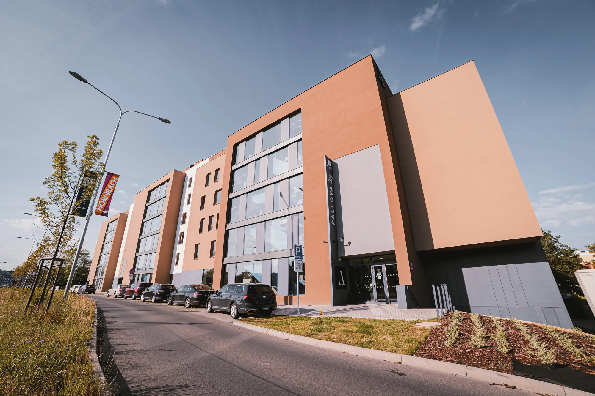 Pobyt v pokoji či apartmánu se snídaní v centru Plzně pro 2-3 osoby