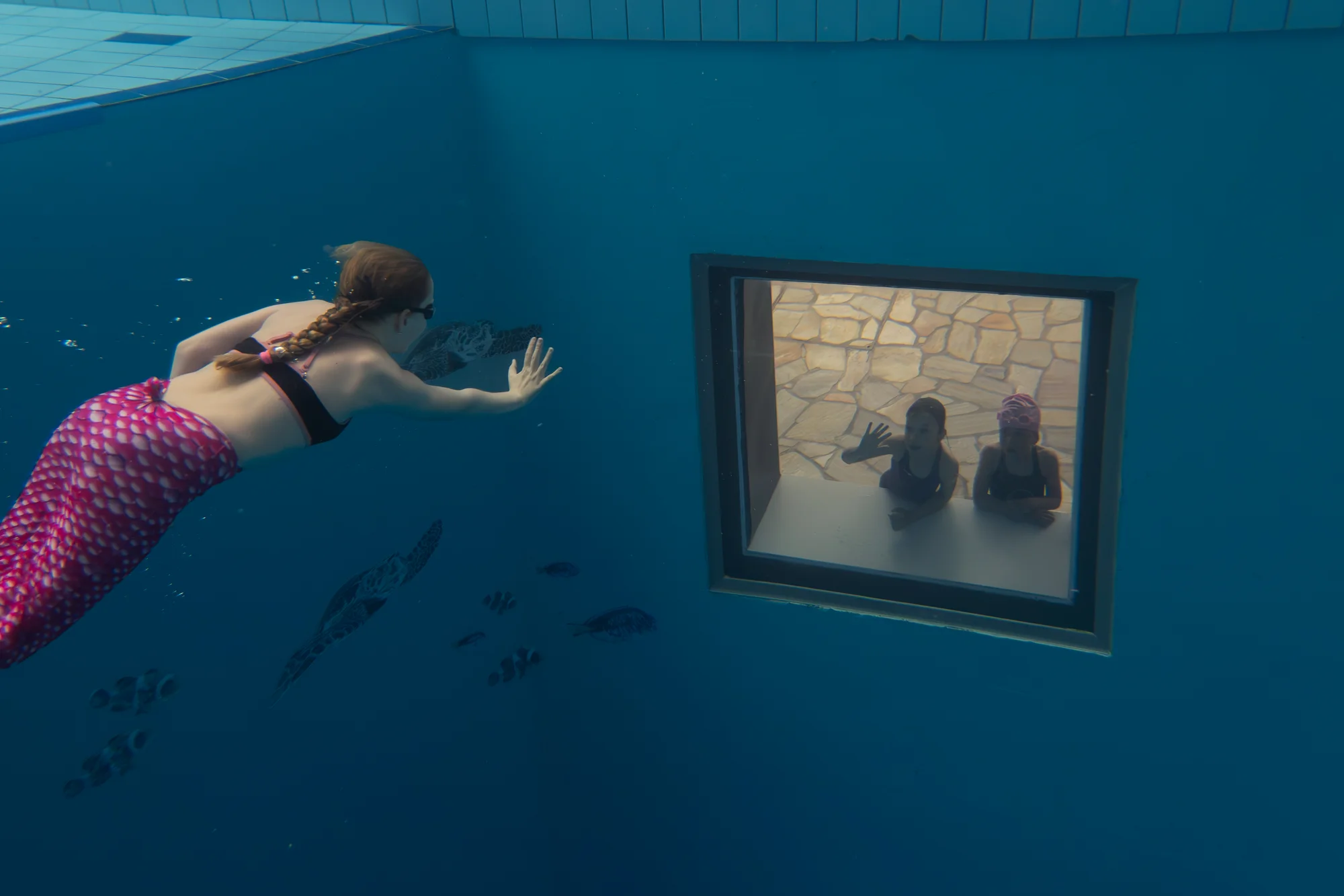 Mermaiding na zkoušku: plavání v kostýmu mořské panny pro děti
