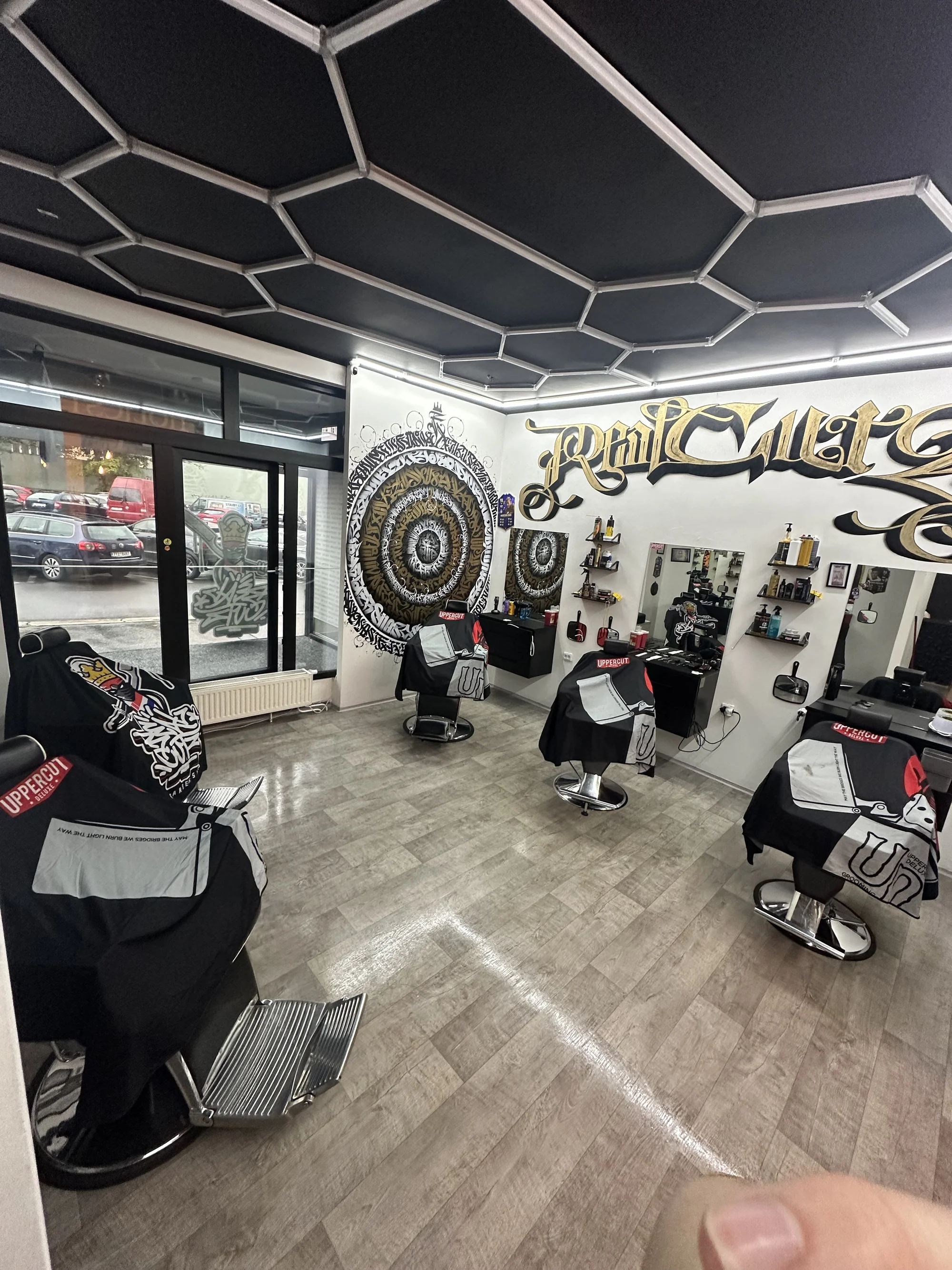 Buďte za elegána: kompletní barber balíček v centru Ostravy