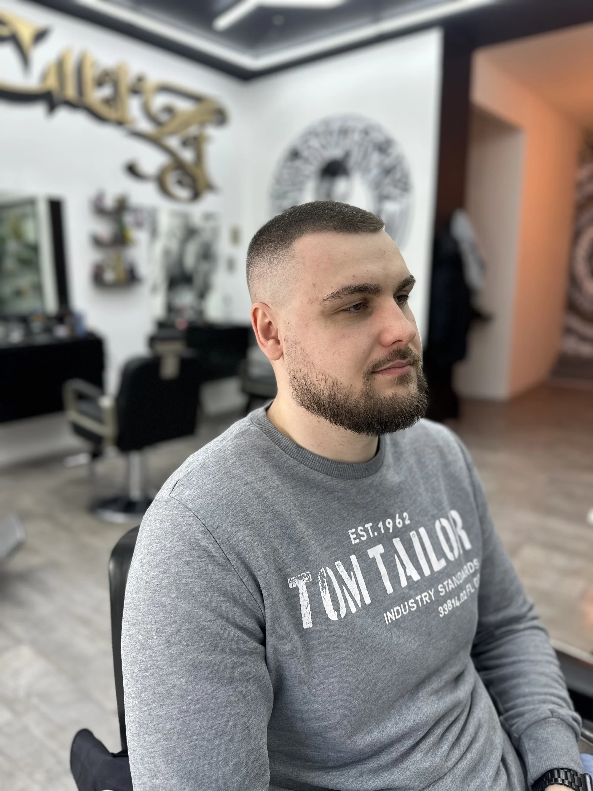 Buďte za elegána: kompletní barber balíček v centru Ostravy