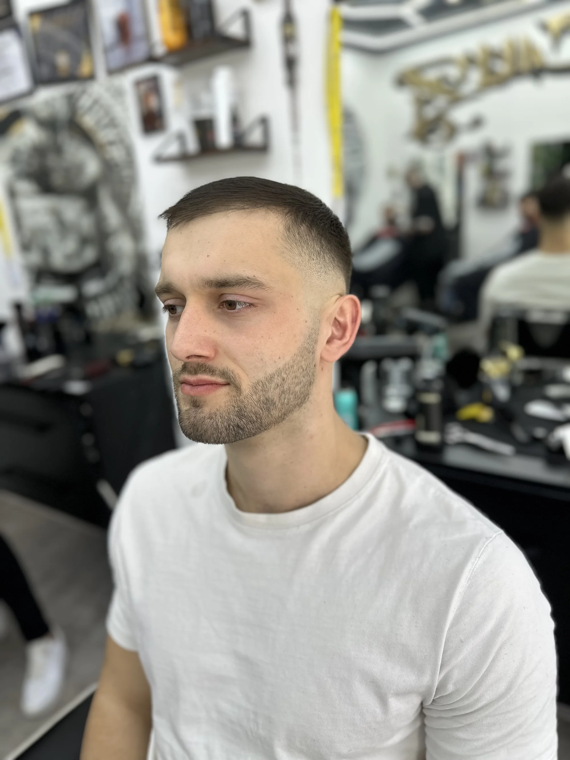 Buďte za elegána: kompletní barber balíček v centru Ostravy