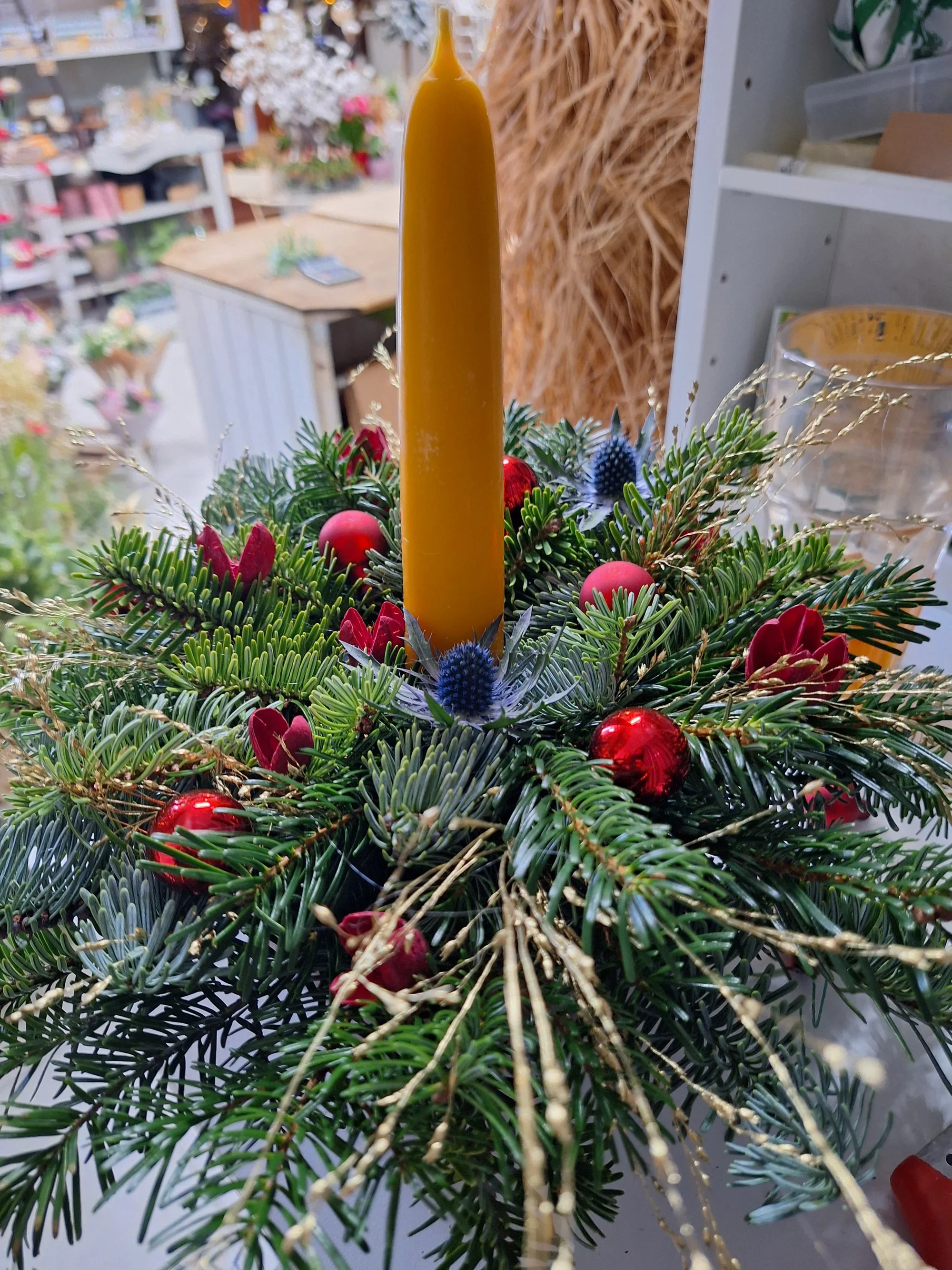Připravte si vánoční výzdobu: workshop výroby adventních svícnů a věnců pro 1 až 2 osoby