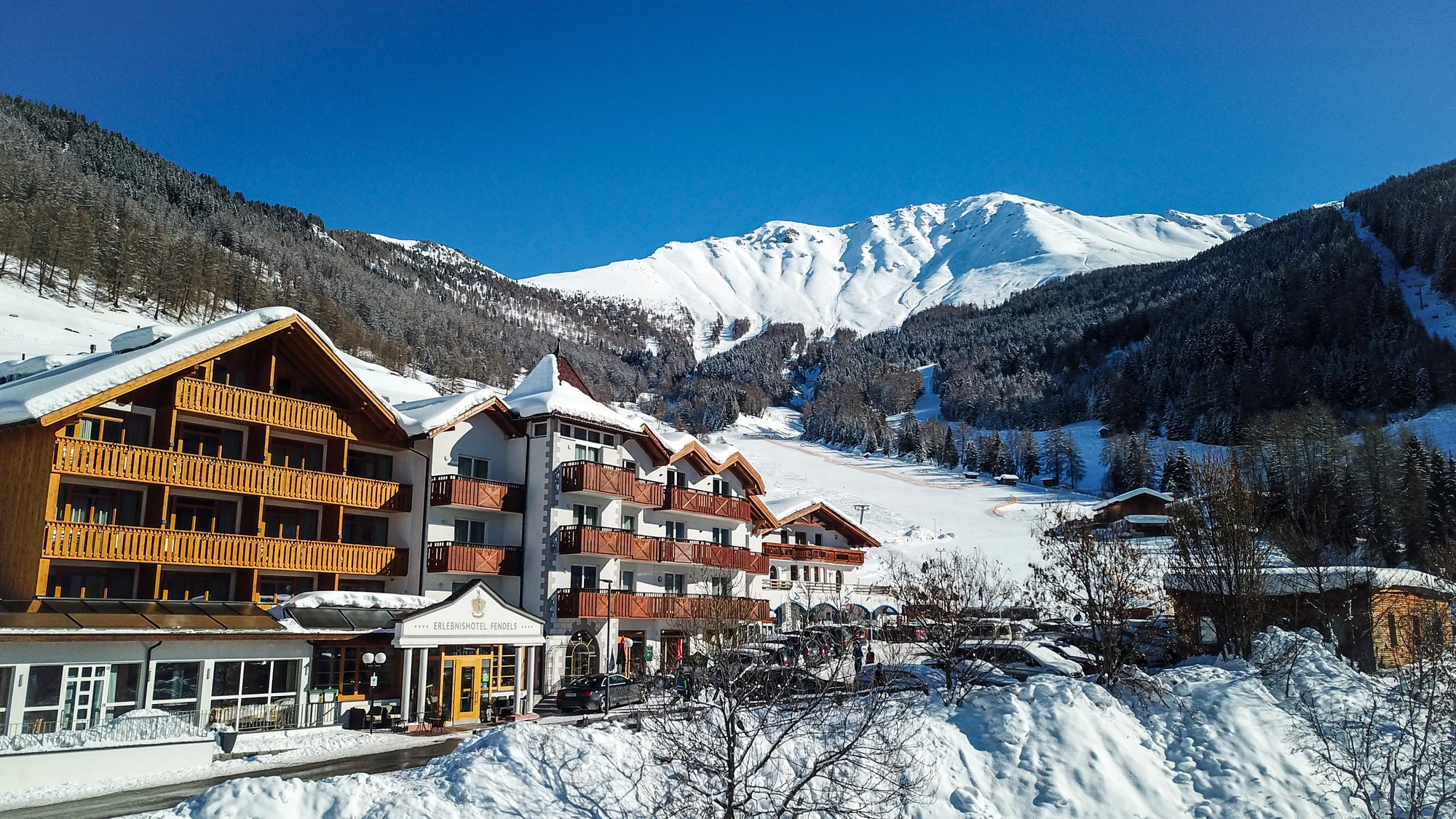 Tyrolské Alpy: 4* hotel u sjezdovky, polopenze, wellness a dětský program