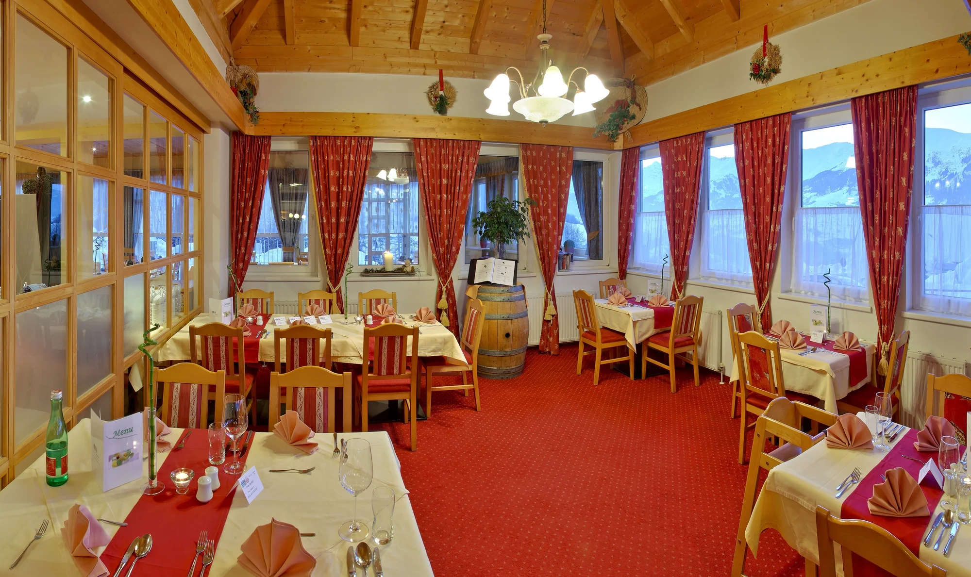 Tyrolské Alpy: 4* hotel u sjezdovky, polopenze, wellness a dětský program
