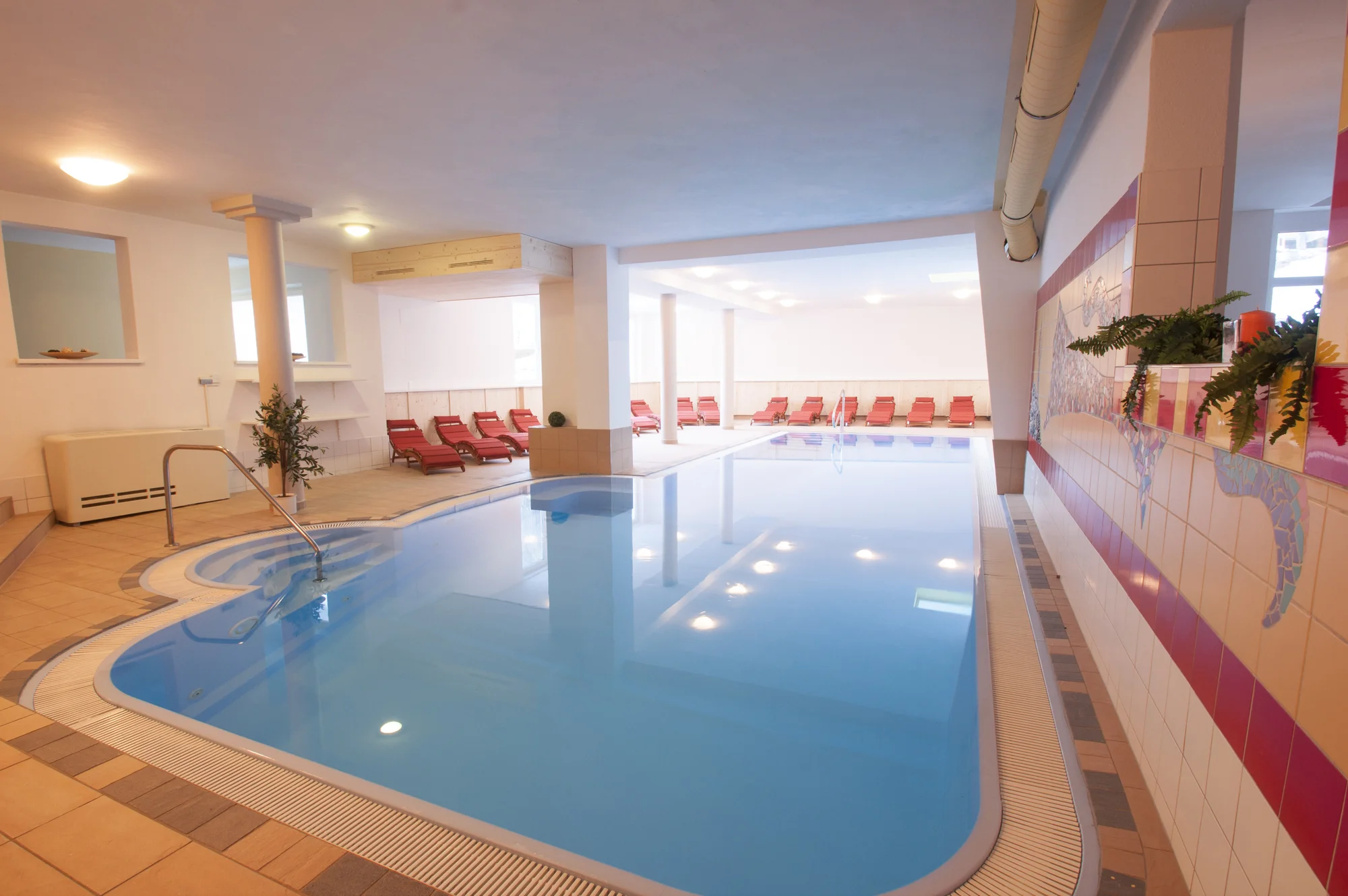 Tyrolské Alpy: 4* hotel u sjezdovky, polopenze, wellness a dětský program