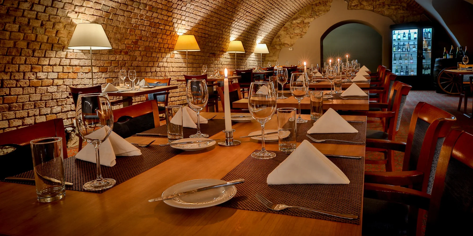 Čtyřchodové menu s vínem v restauraci La Cave pro 1 či 2 osoby