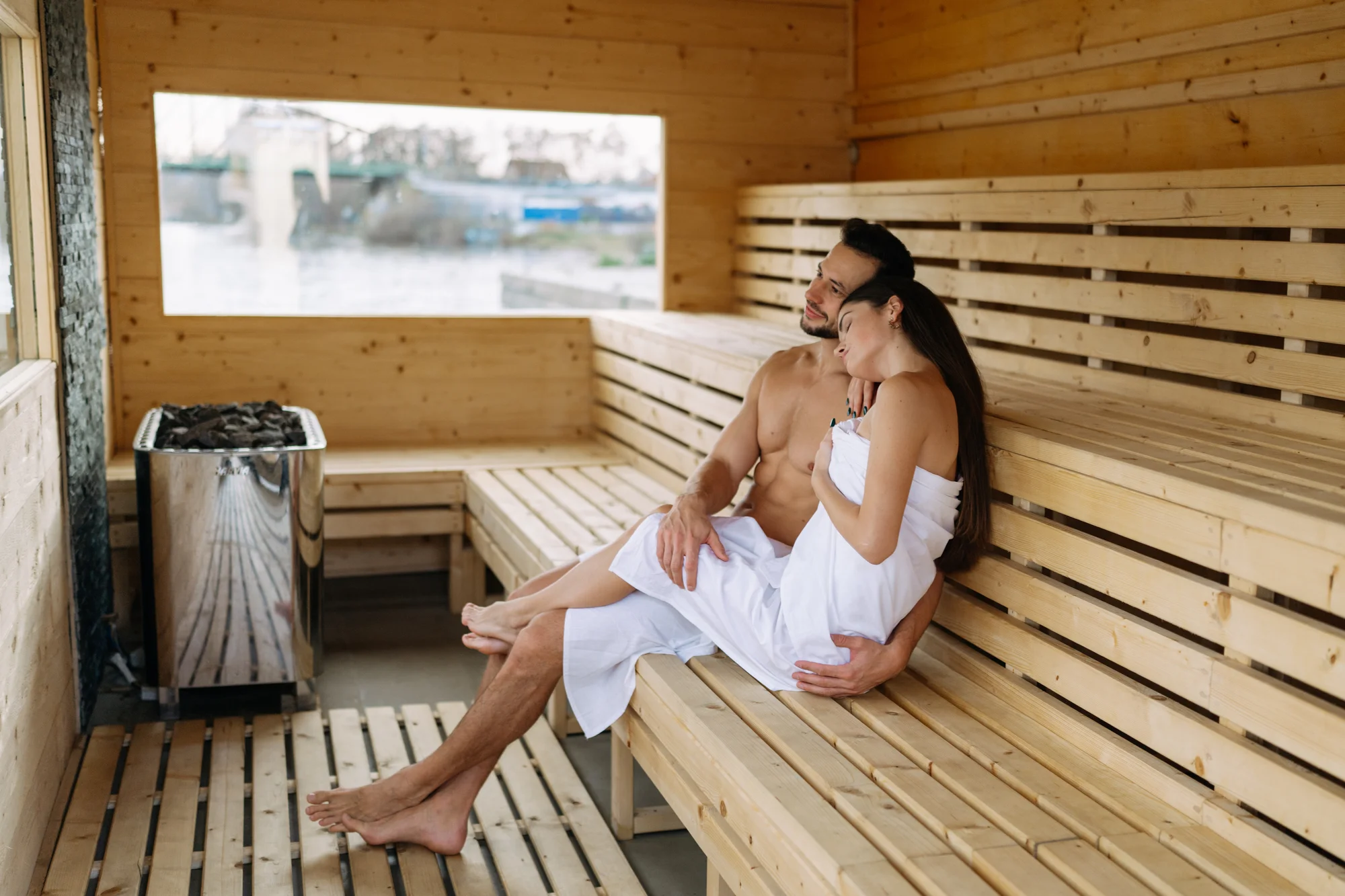 2 hodiny v sauně na Vltavě: relax pro 1-2 osoby s výhledem na Vyšehrad
