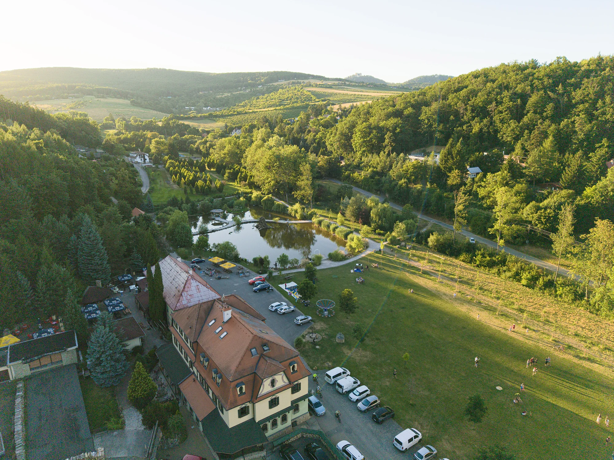 Za krásami Moravy a Vysočiny: veřejné i privátní lety balónem, pro 2–⁠⁠⁠⁠⁠⁠4 osoby