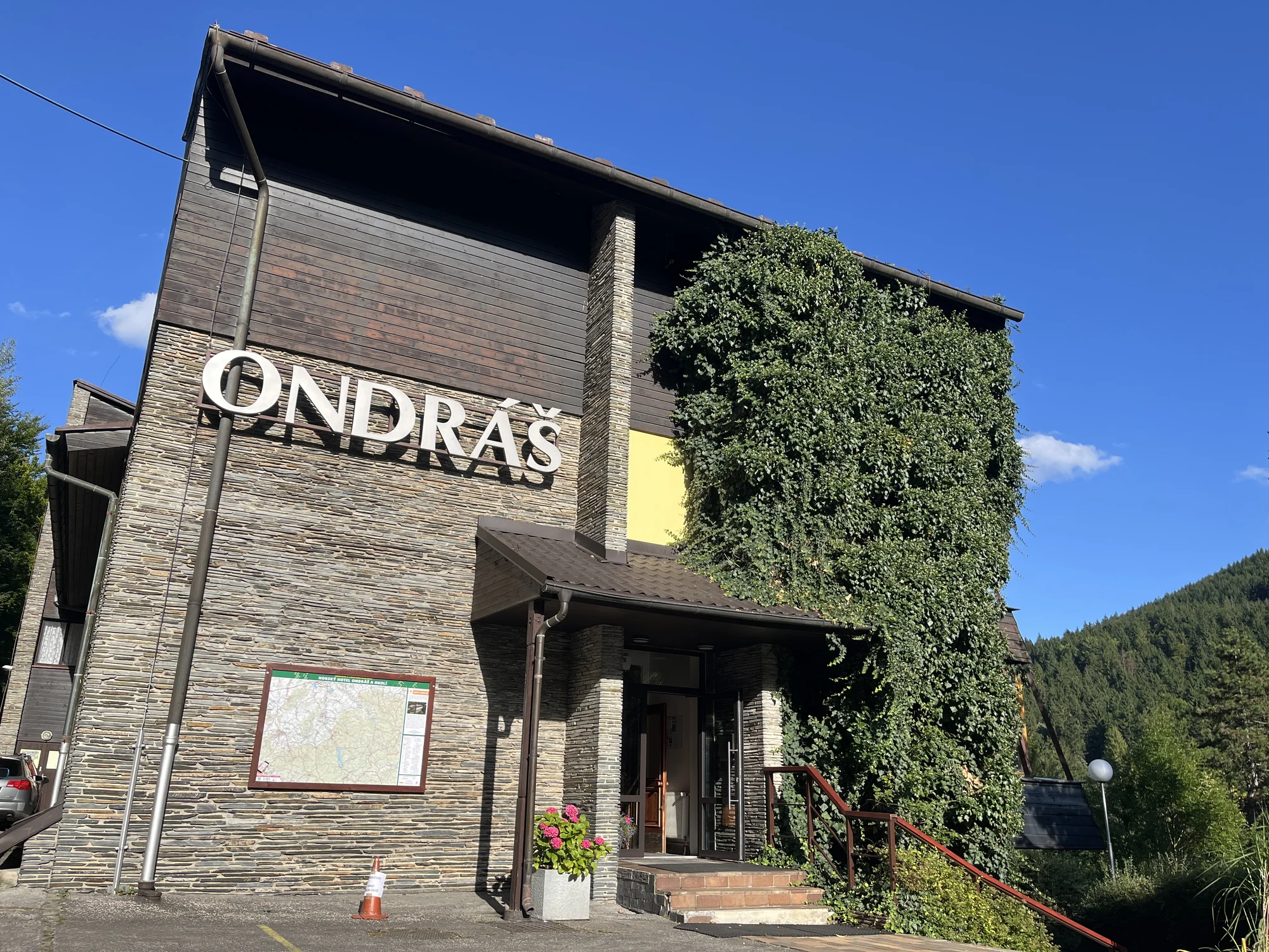 Dovolená se snídaní či polopenzí v Beskydech přímo pod Lysou horou