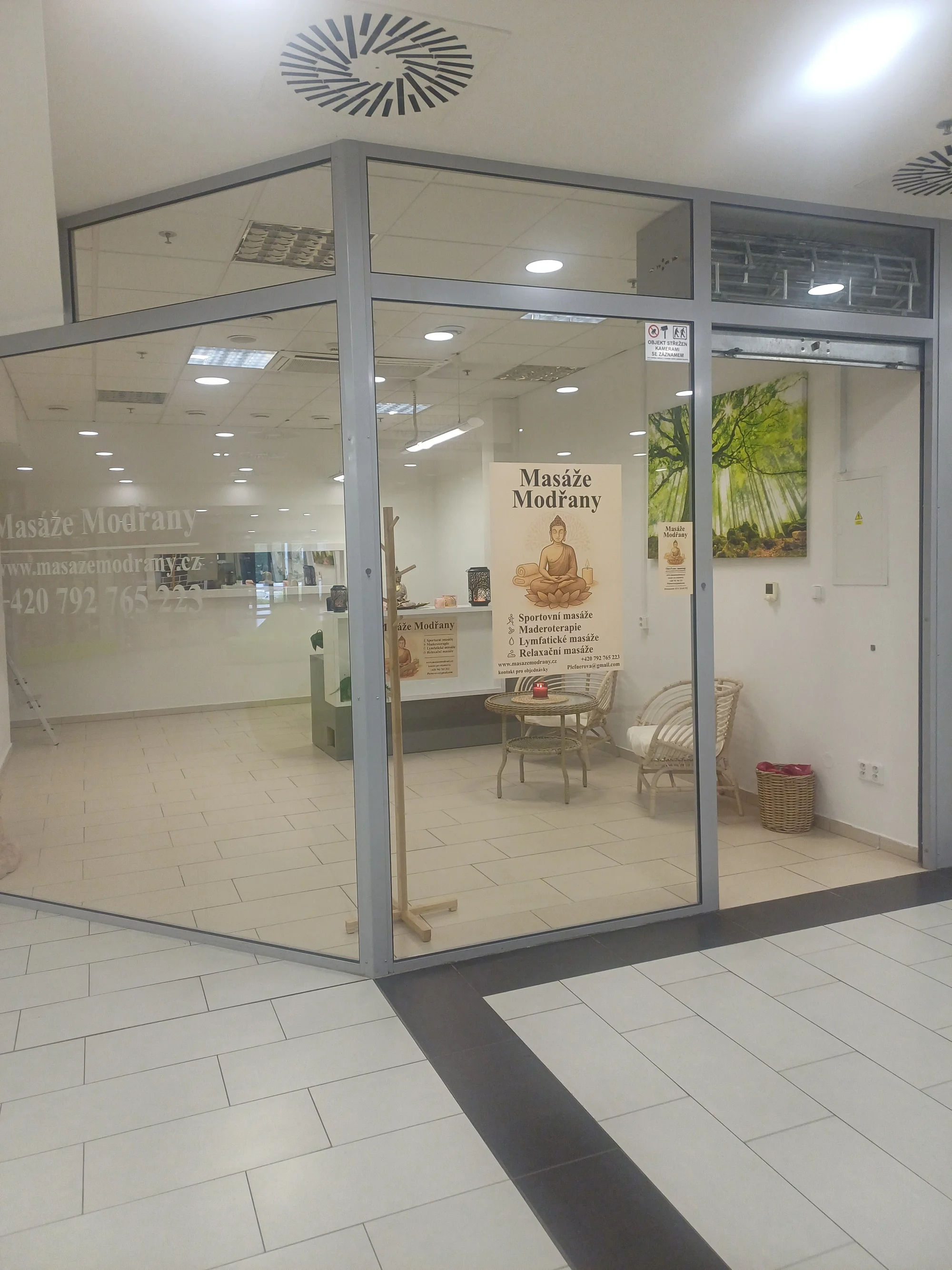 Masáže dle výběru na 30 až 90 minut: relaxační, lymfatická, maderoterapie i sportovní