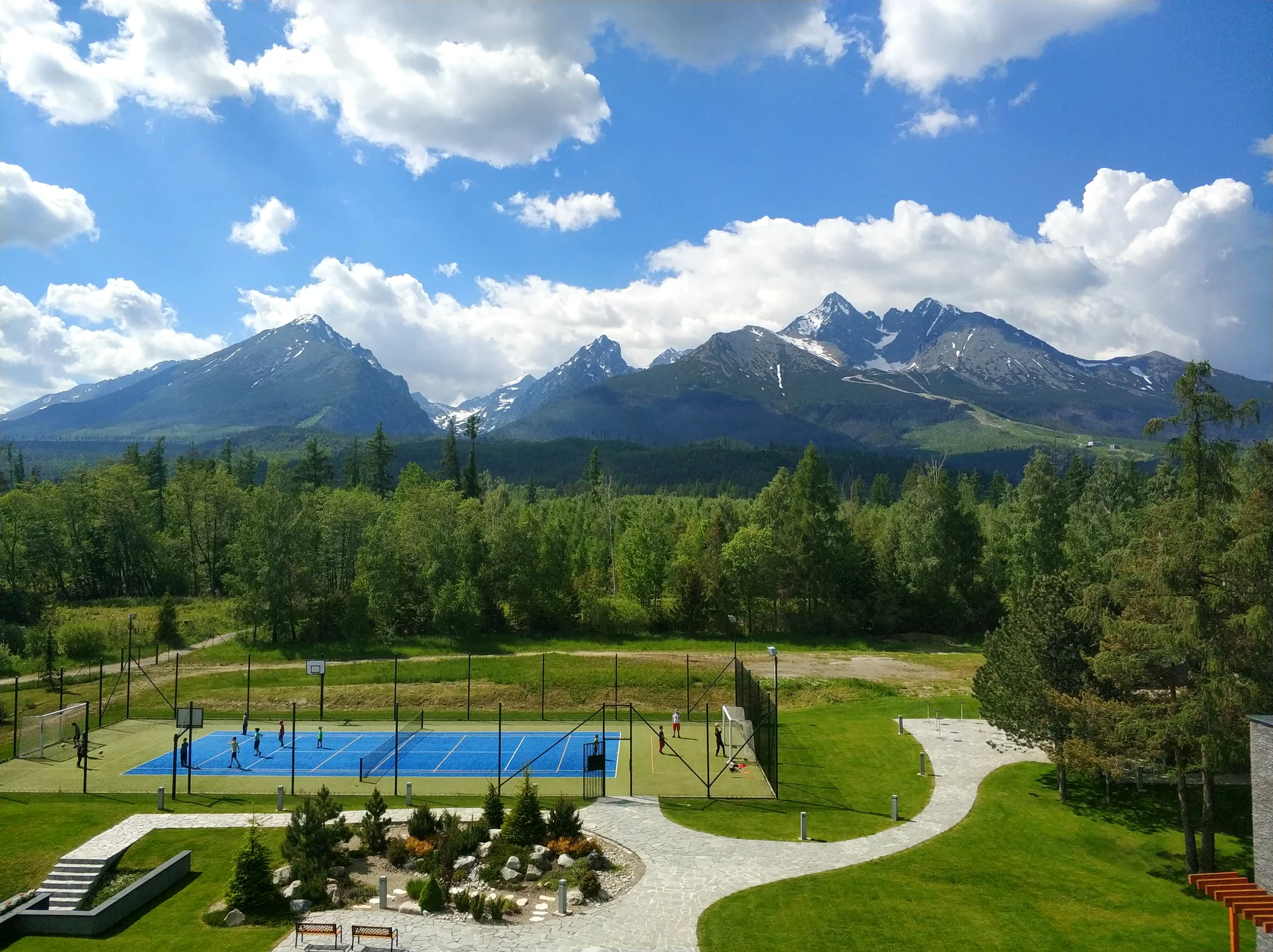 Dovolená ve Vysokých Tatrách: wellness pobyt v luxusním resortu s polopenzí, animační program